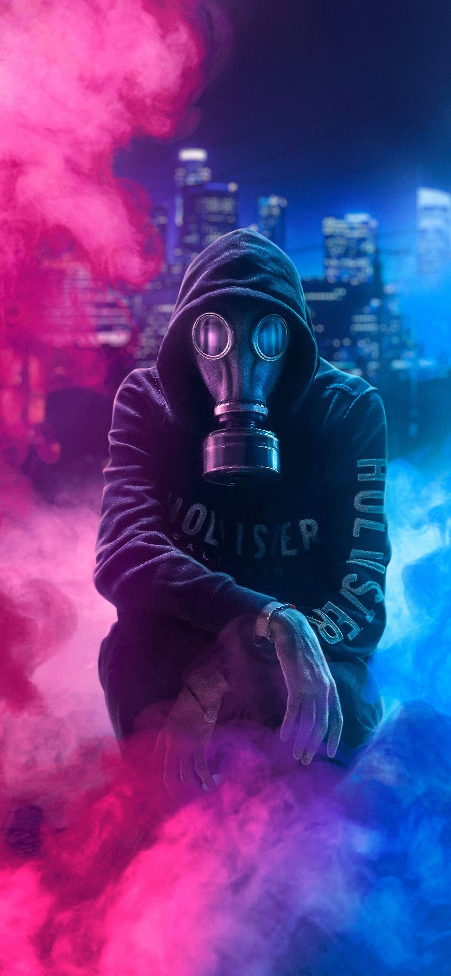 4K Anime iPhone Geheimsinnige Man met Gasmasker Muurpapier