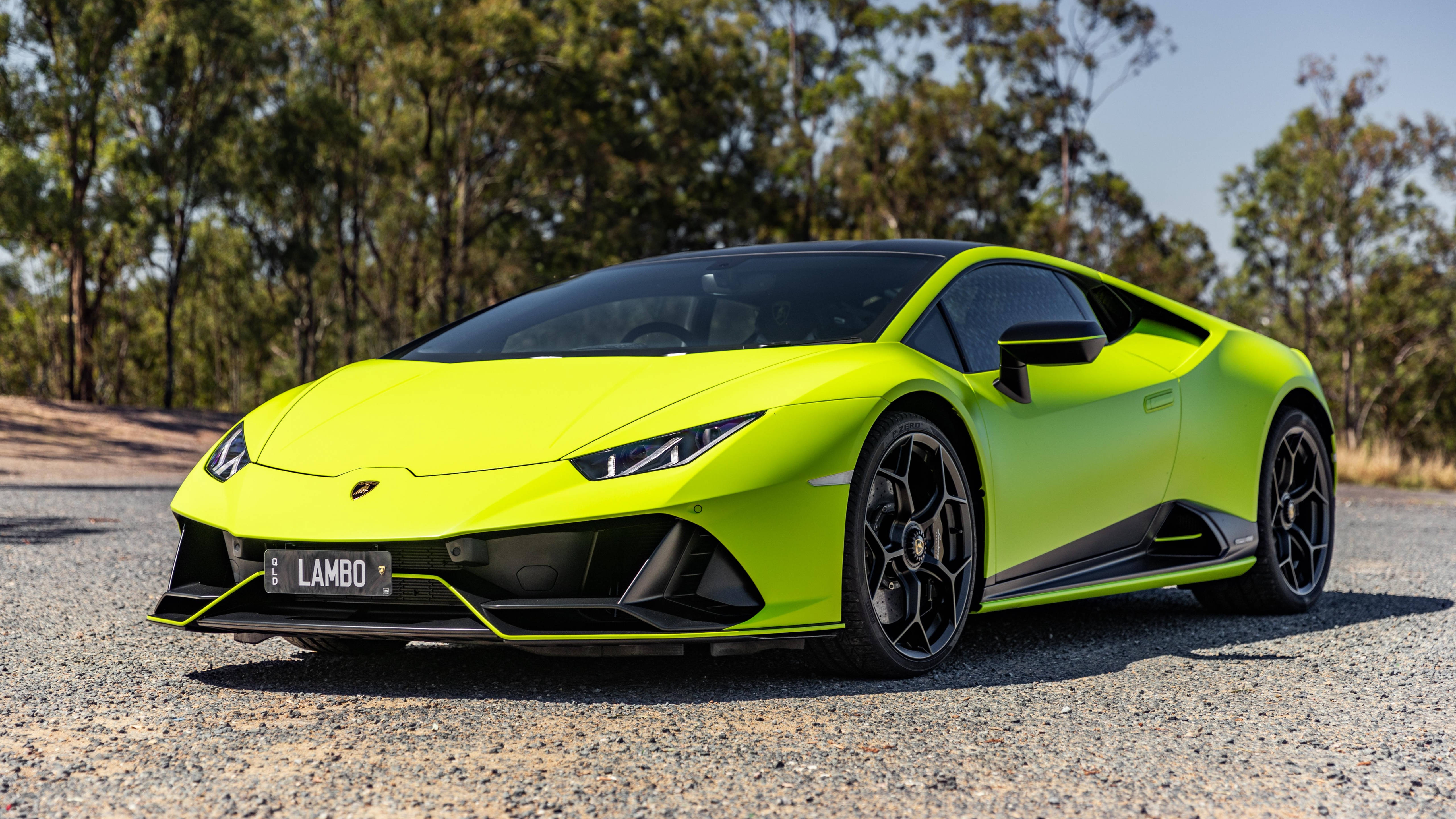 4K Skootrekenaar Motor Verde Shock Lamborghini Muurpapier