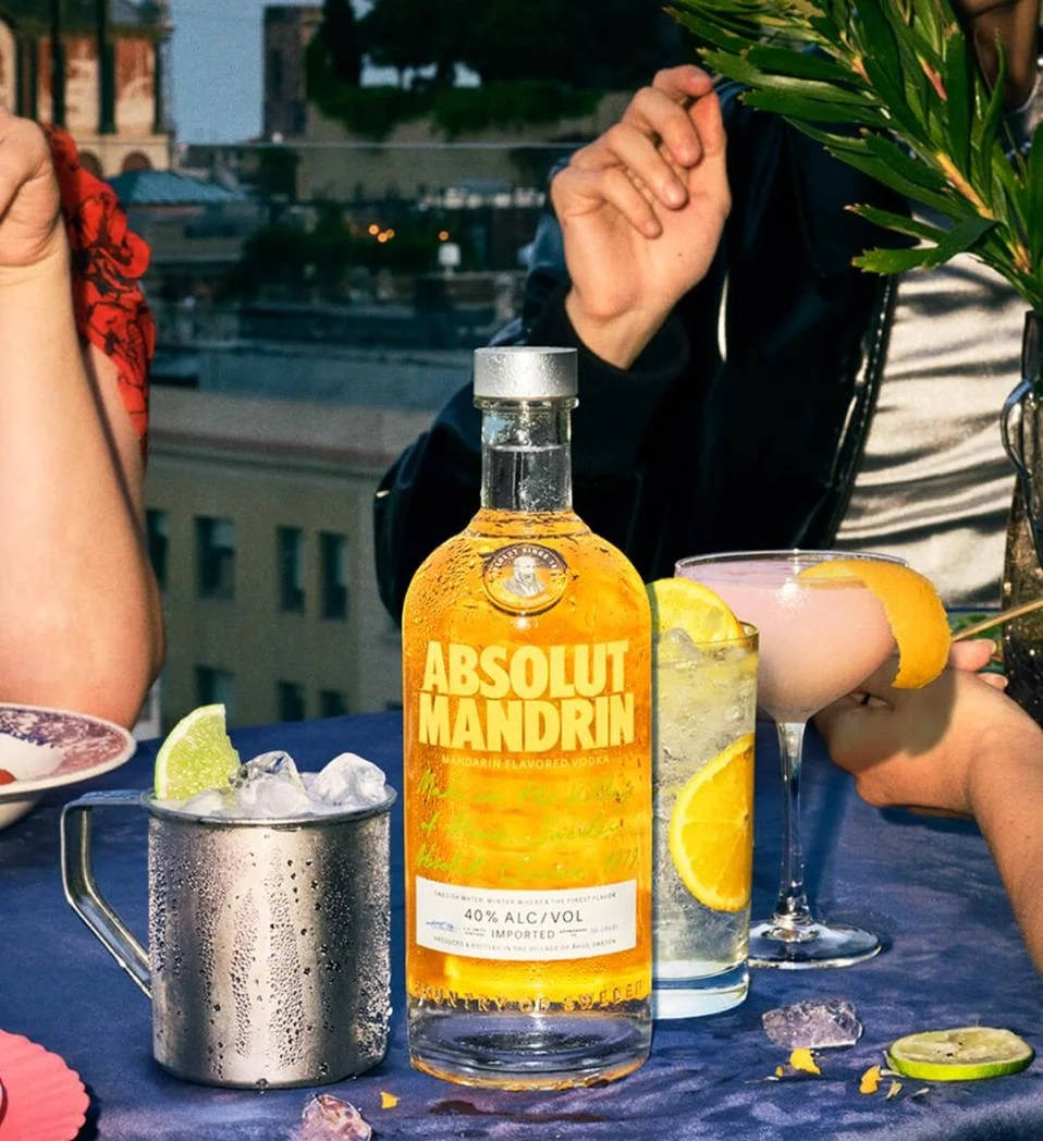 Absolut Mandarin Vodka met Pittige Lemon-kombuis Muurpapier