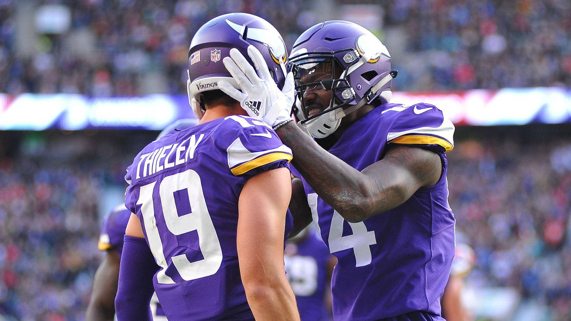 Adam Thielen en Ryan Wright Muurpapier