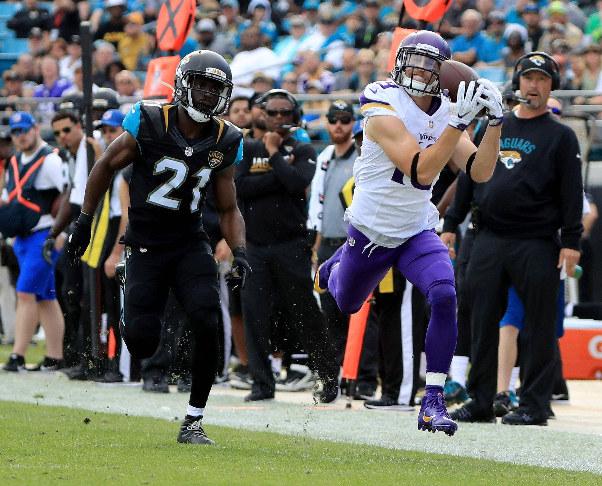 Adam Thielen teen Washington Commanders Muurpapier
