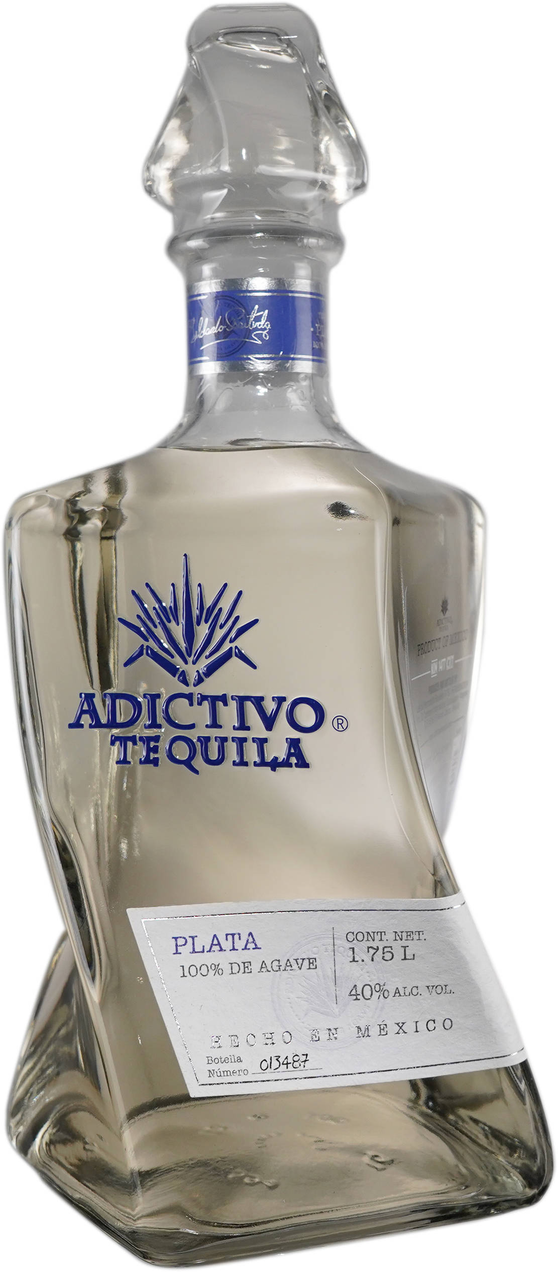 Adictivo Plata Tequila in 'n Deursigtige Bottel Muurpapier