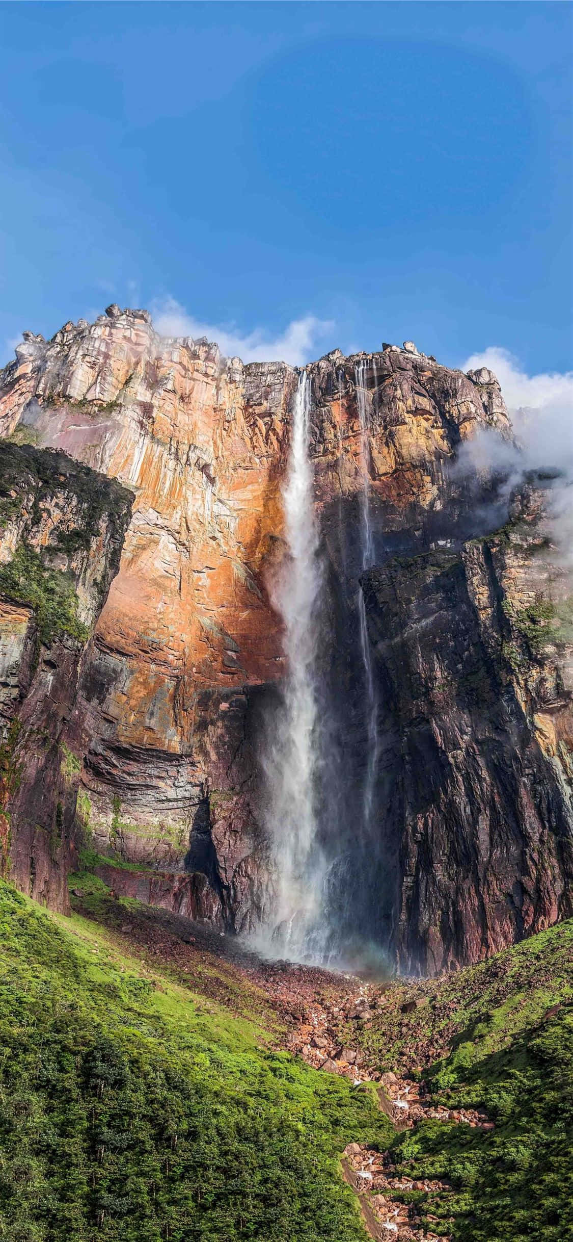 Angel Falls onder die blou lug Muurpapier