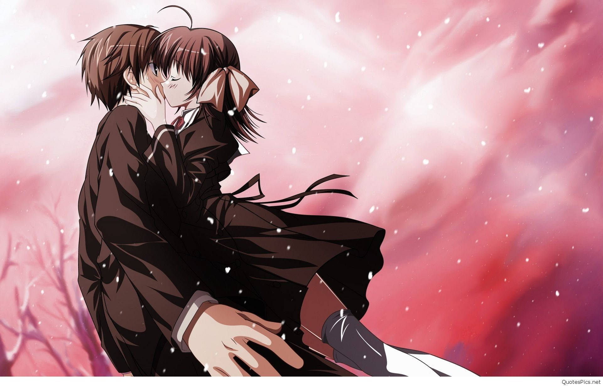Anime-egpaar Omhelsing Rooi Lug Muurpapier