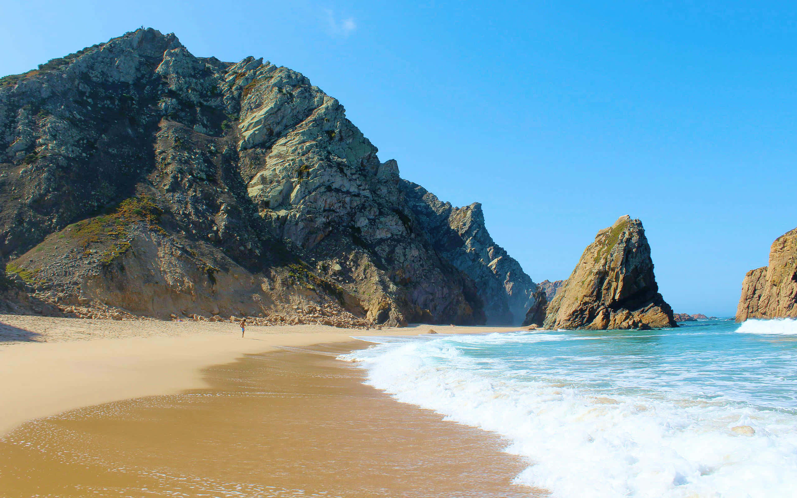 Asemrowende natuurskoon by Portugese Strand Muurpapier