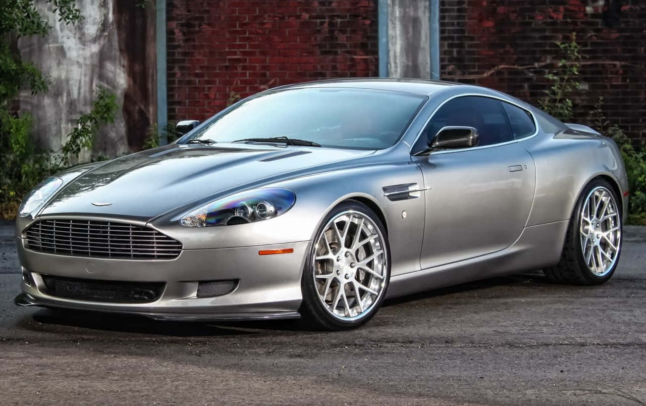 Aston Martin DB9 - 'n Perfekte Mengsel van Krag en Ontwerp Muurpapier