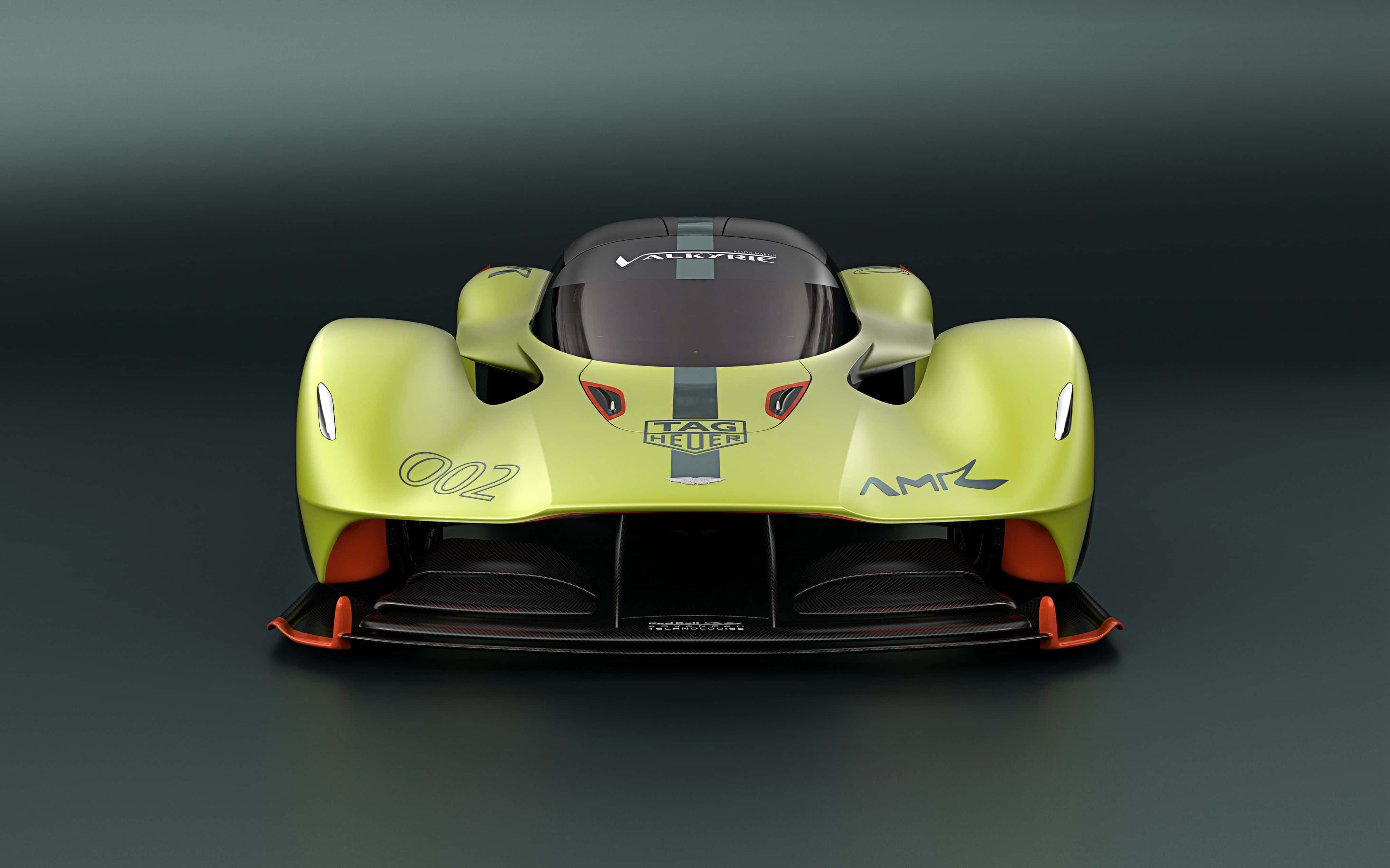 Aston Martin Valkyrie wat op die baan jaag Muurpapier