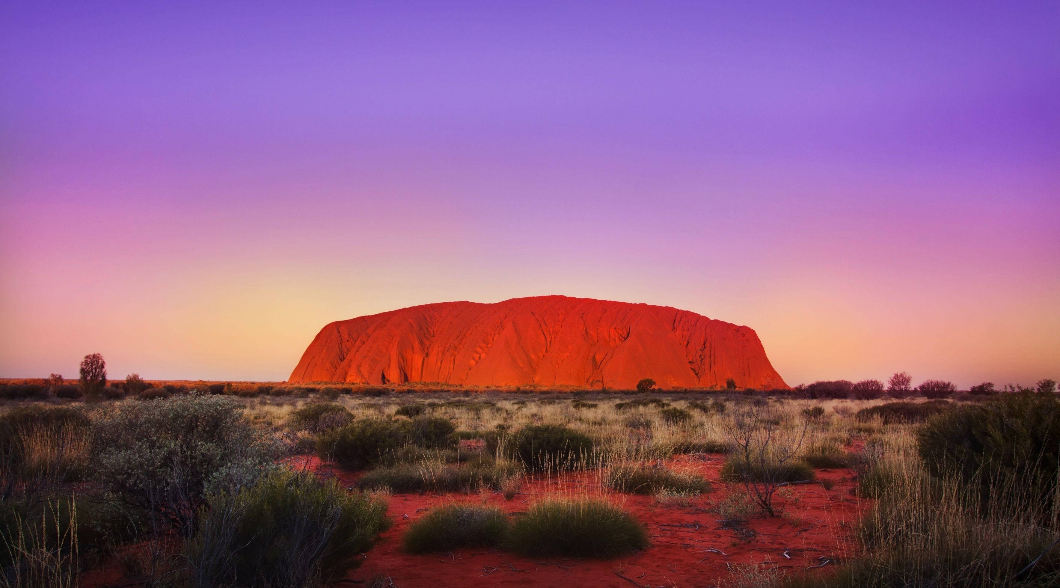 Ayers Rock Pragtige Sonsondergang Muurpapier
