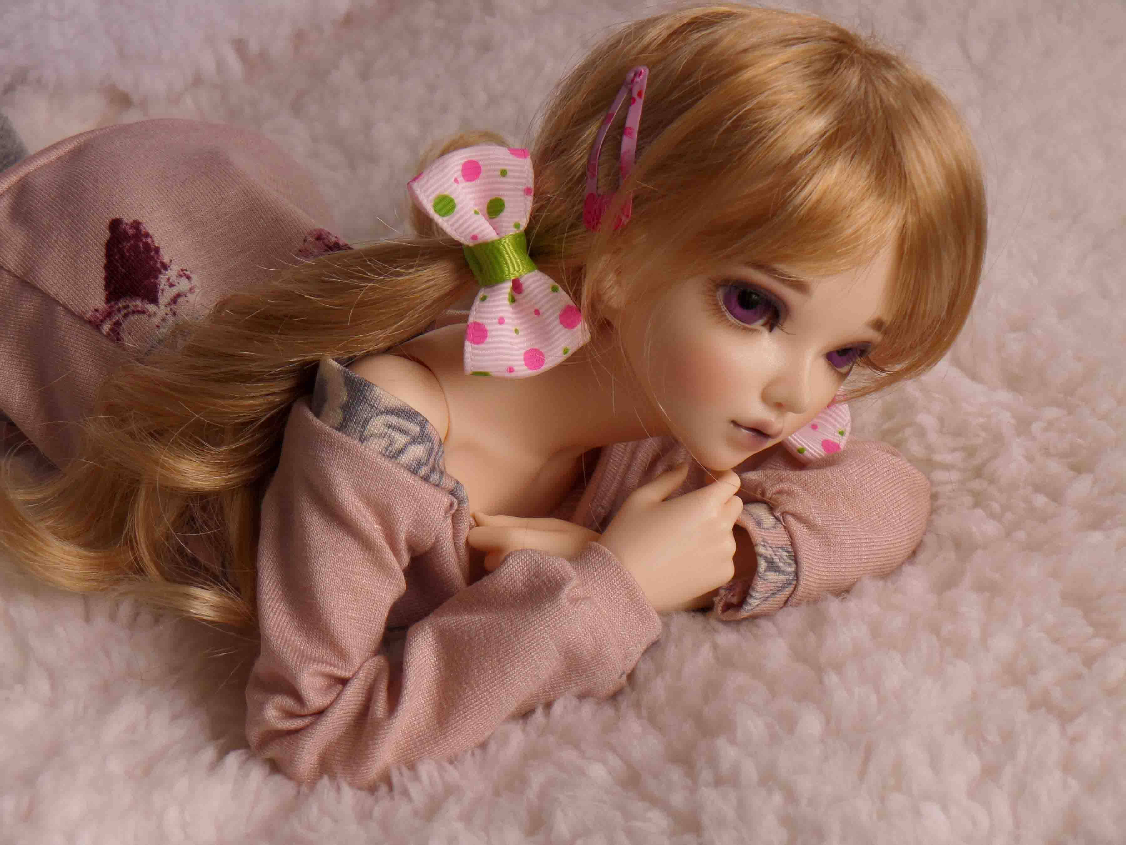 Barbie-pop met Vlegsels Muurpapier