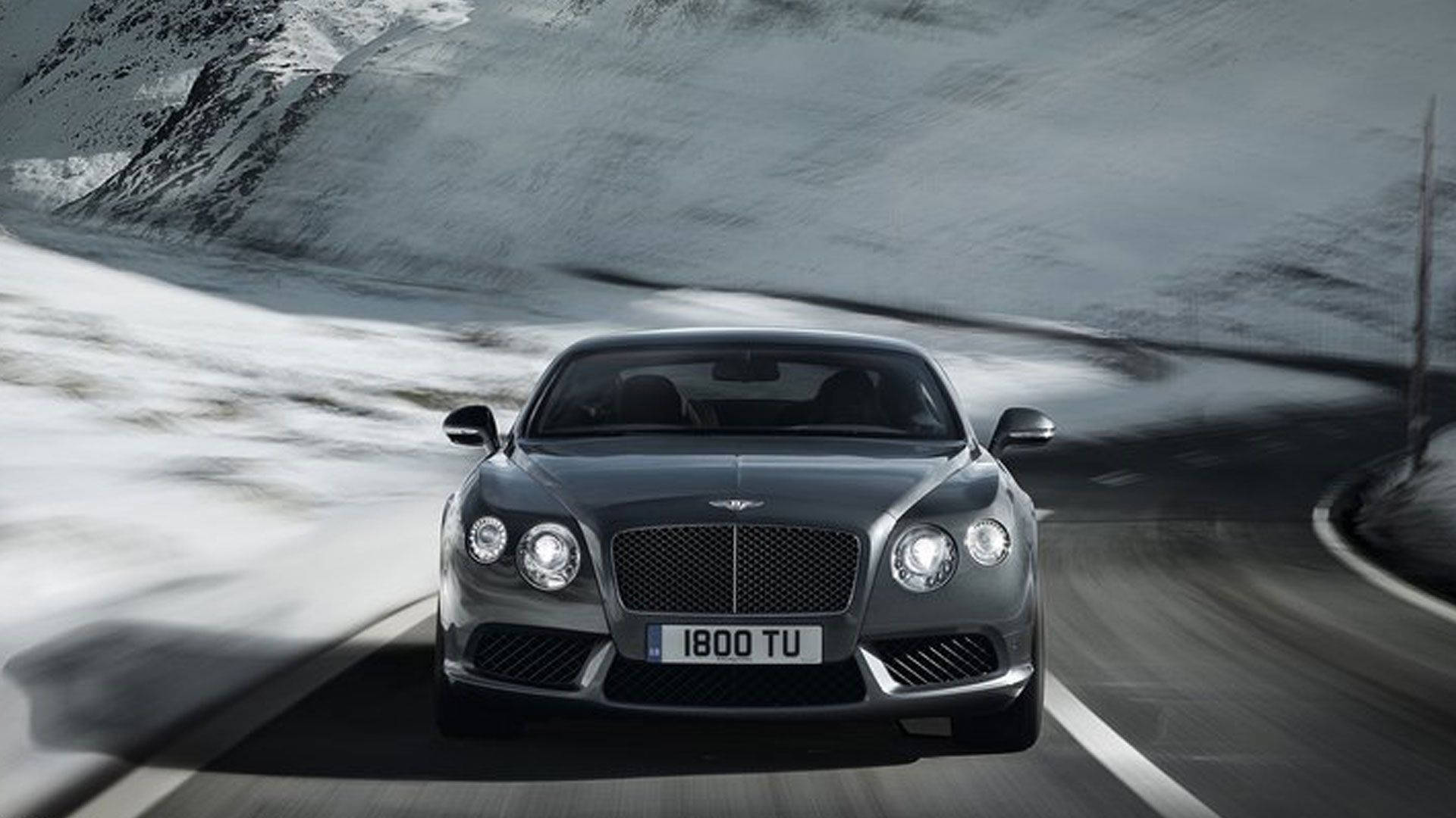 Bentley Jaag in Sneeuberge Muurpapier