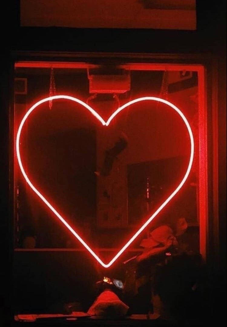 Betowerende Neon Hart Estetika Muurpapier
