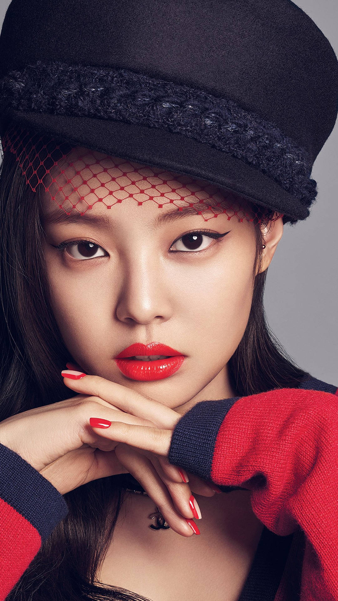 BlackPink Jennie wat Rooi Lipstiffie Dra Muurpapier