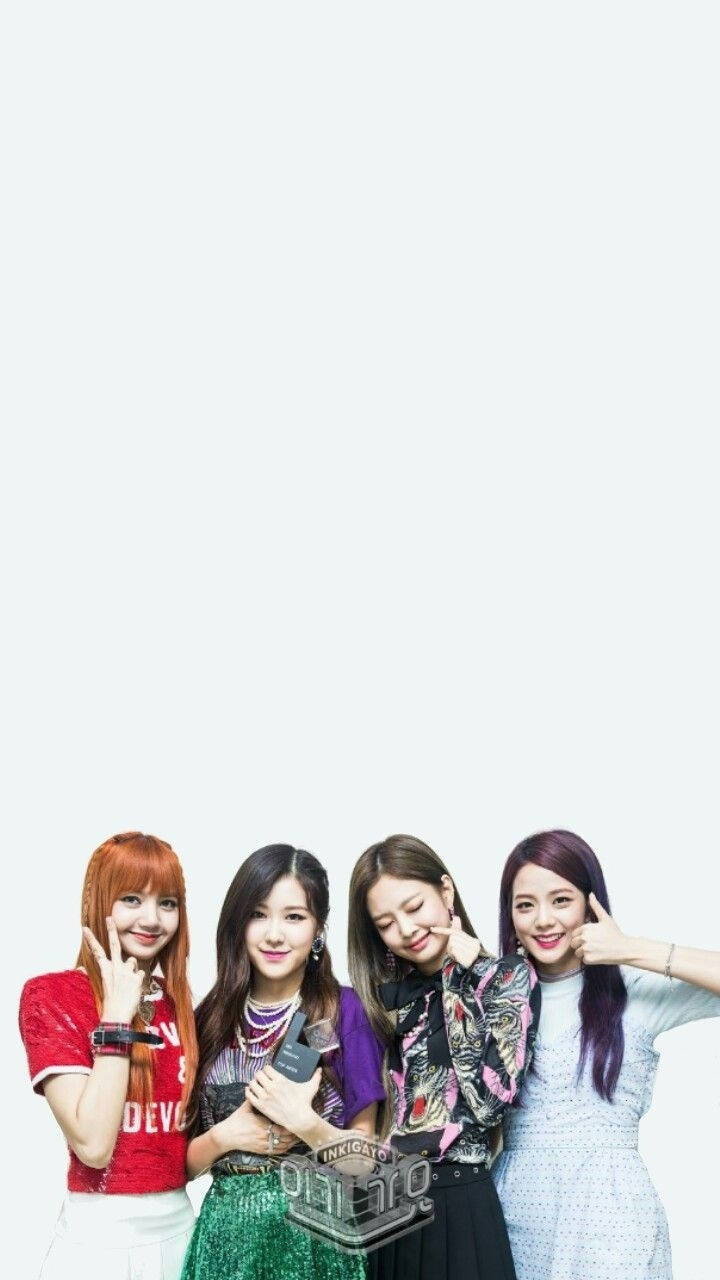 K-pop-agtergrond van Blackpink-lede oor hoë wit negatiewe ruimte