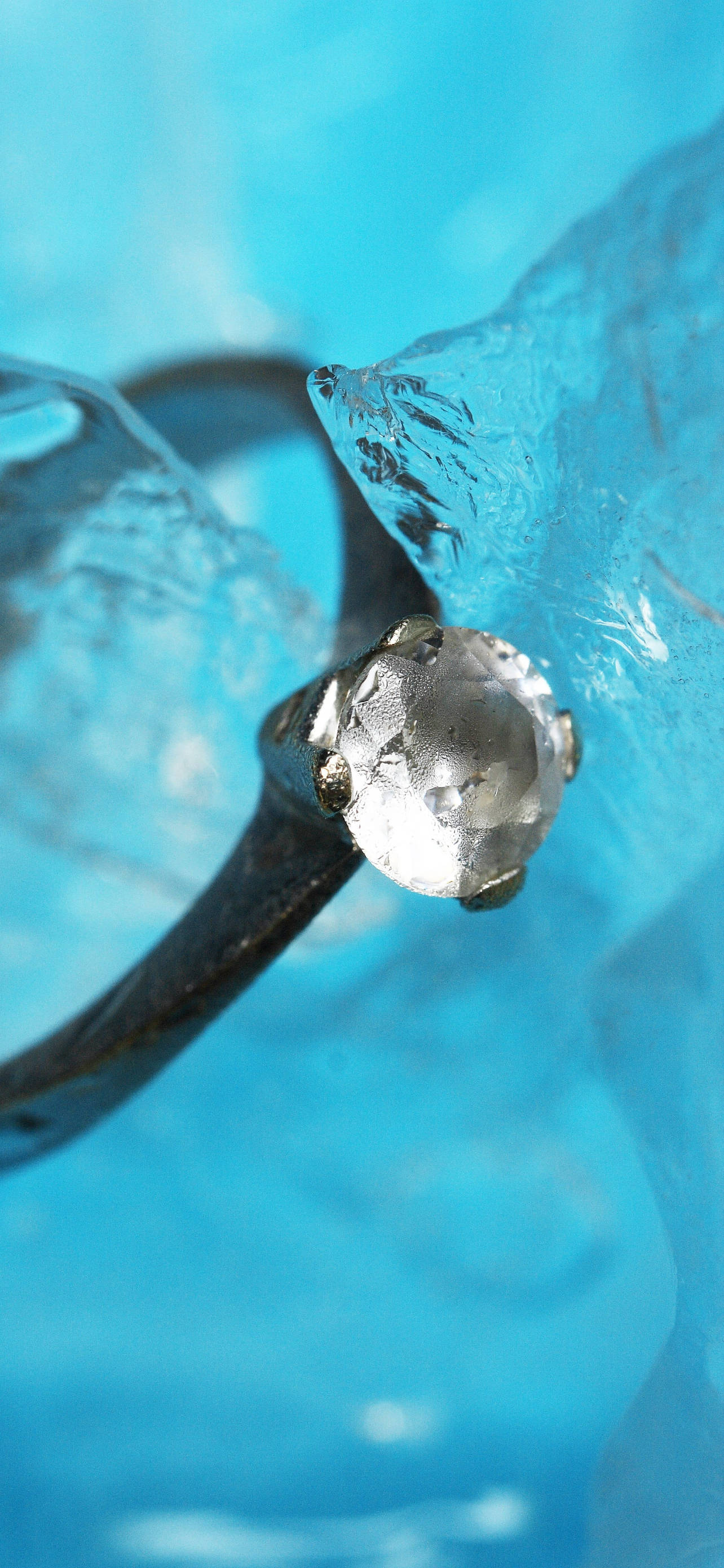 Blou Estetiese Ring In Water Muurpapier