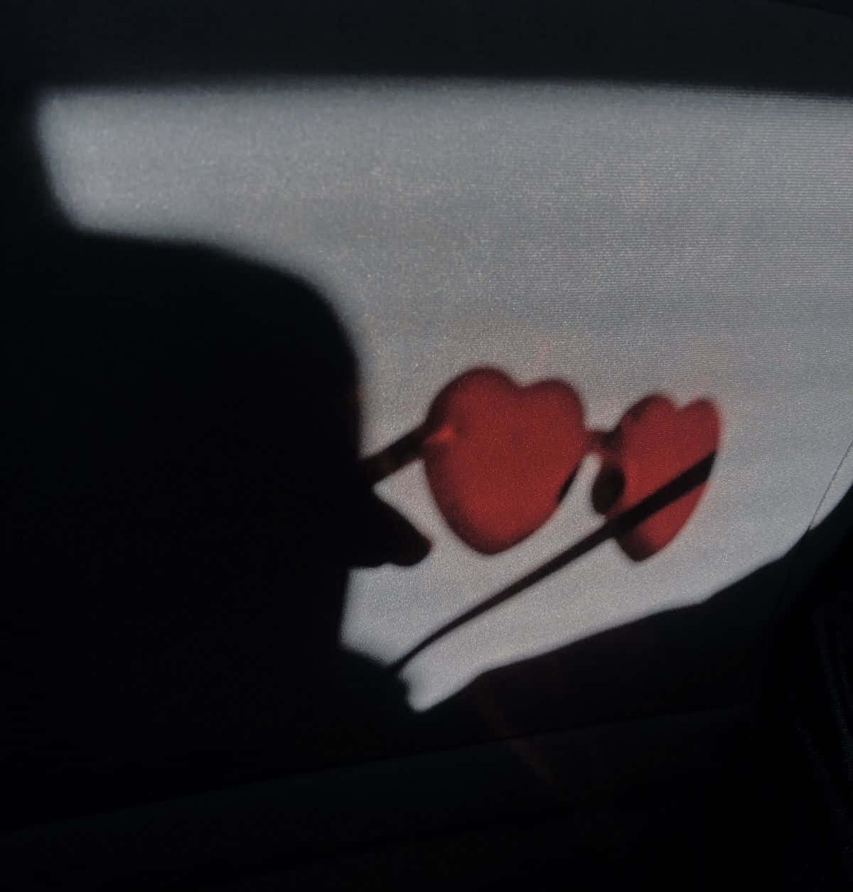Bly verbind aan jou opregte emosies. Muurpapier