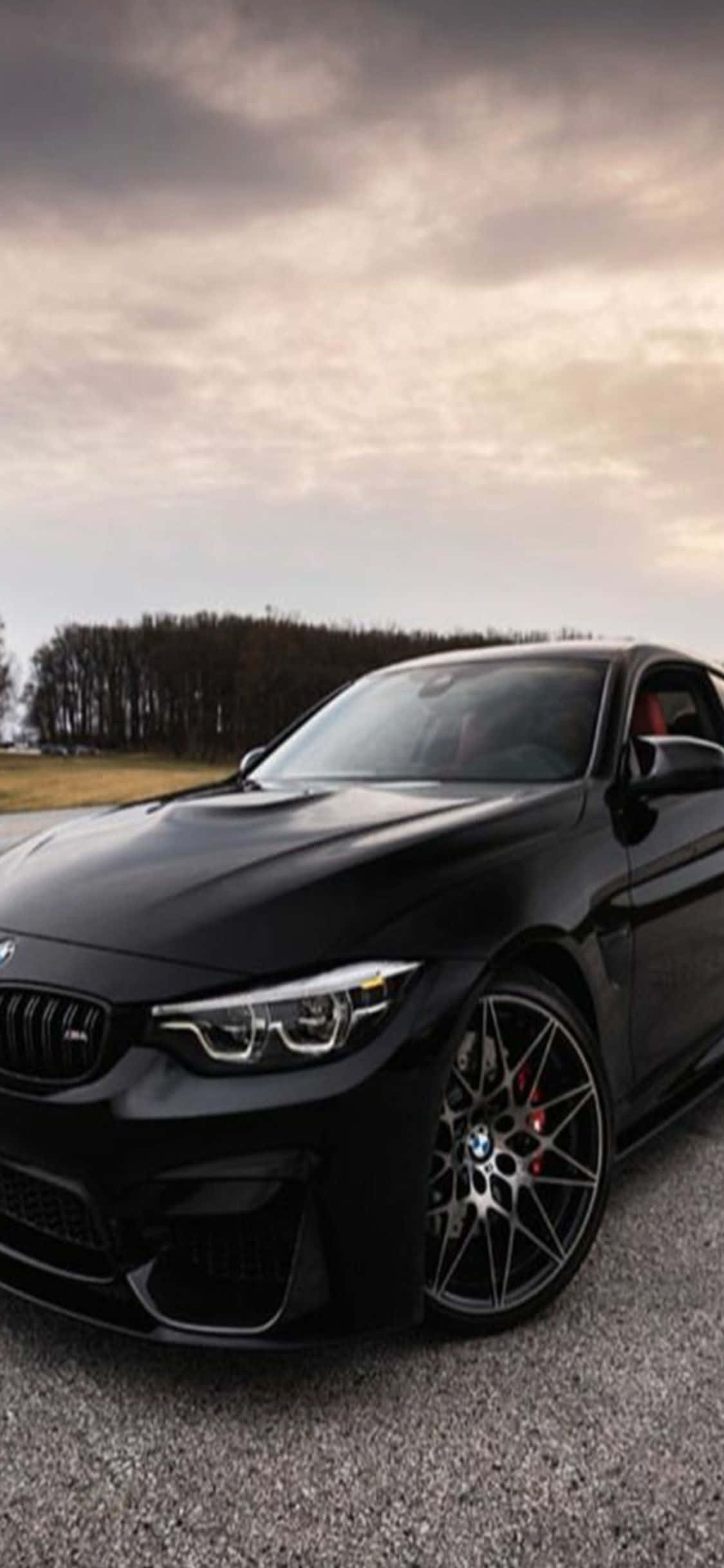 BMW M4 Coupe en iPhone X: Volmaak Gepas Muurpapier