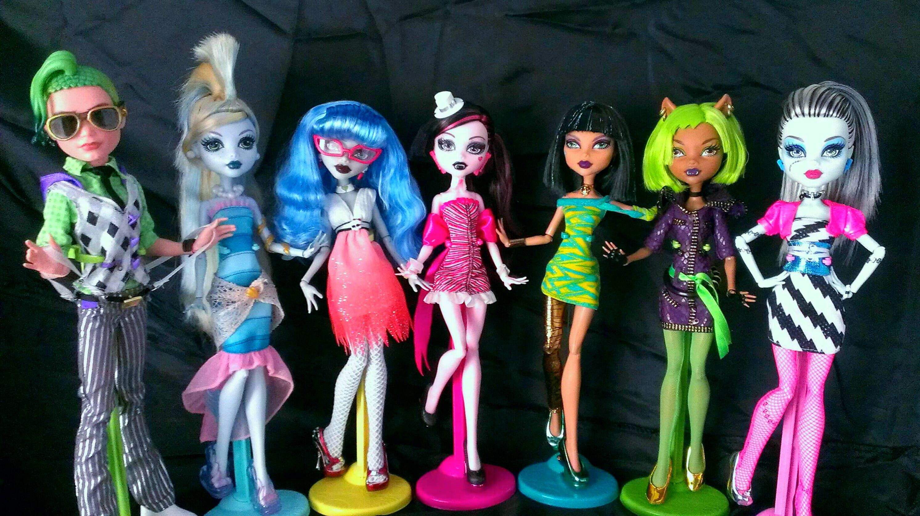 Bratz Aesthetic Disco Poppe Muurpapier