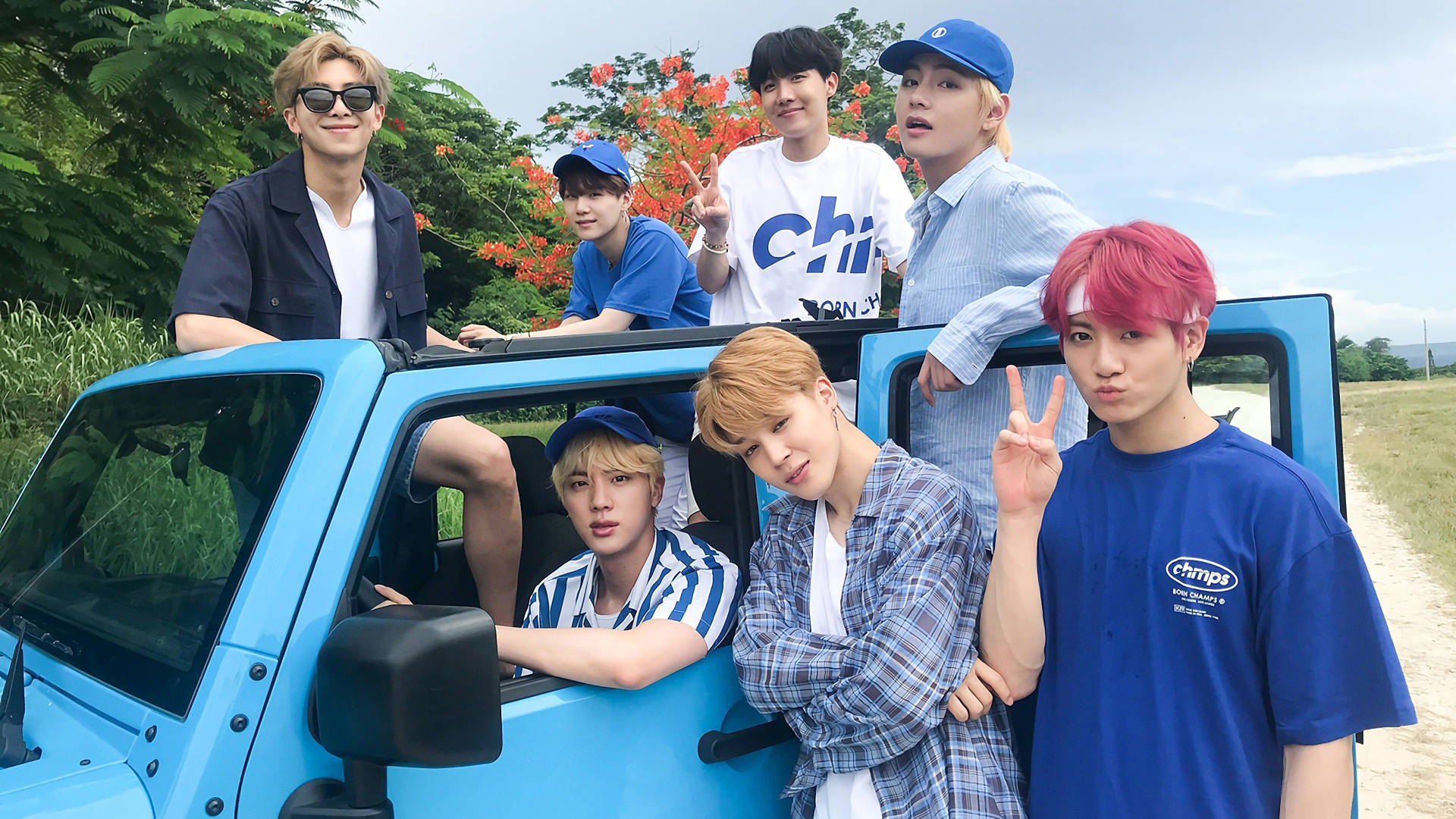 BTS Groepsfoto in Saipan Muurpapier