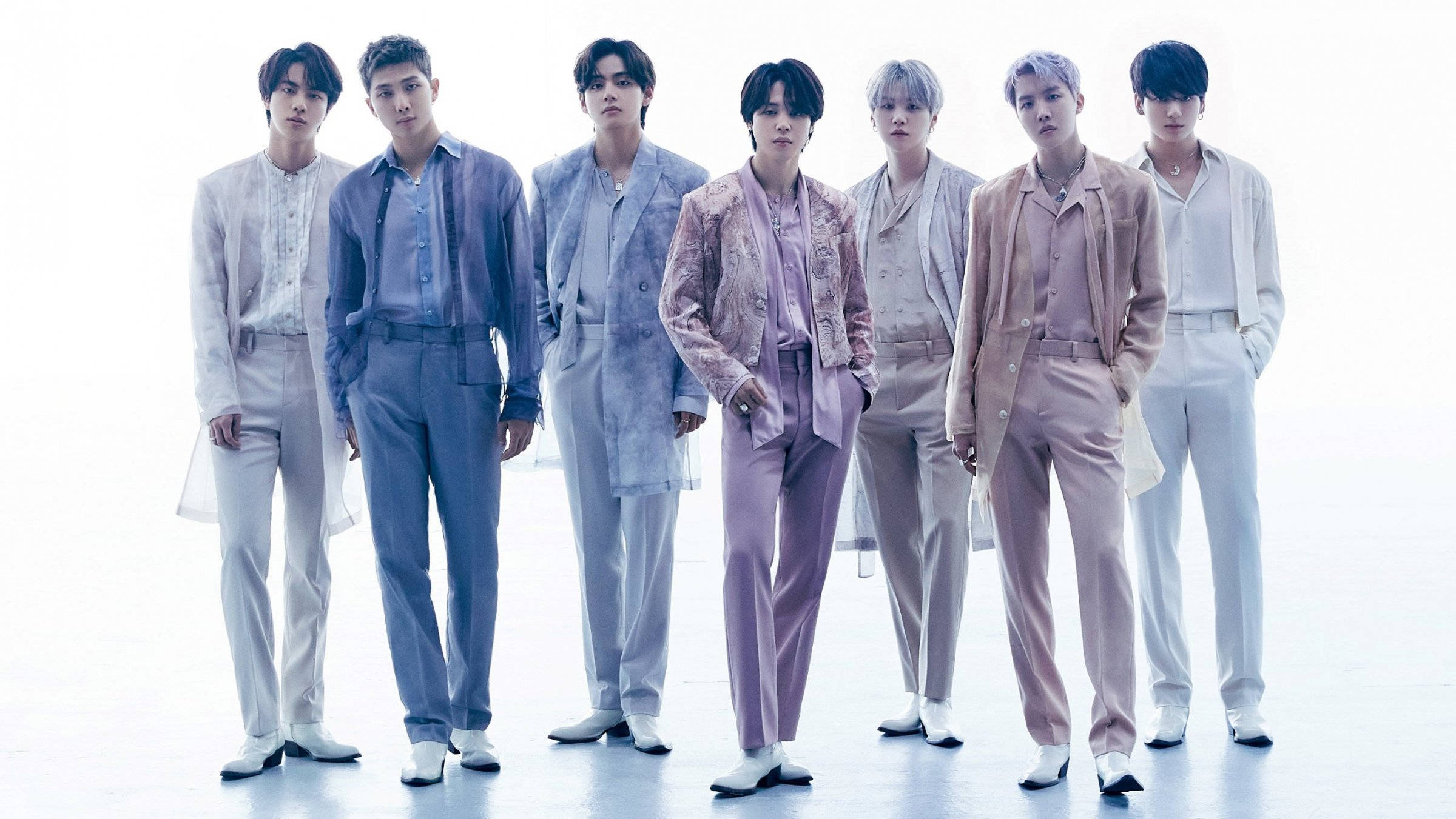BTS Kleurvolle Pakke Lessenaaragtergrond Muurpapier