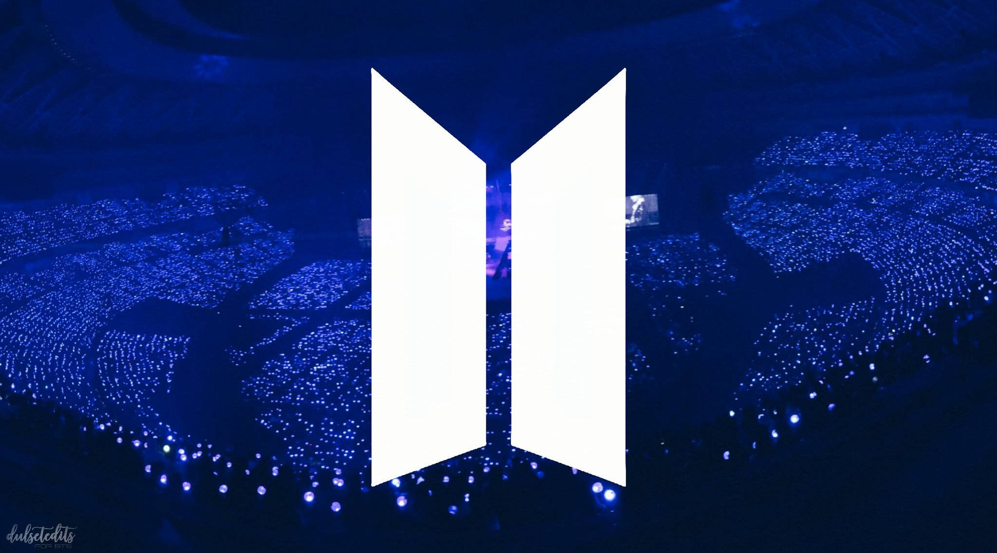BTS-logo tydens konsert Muurpapier