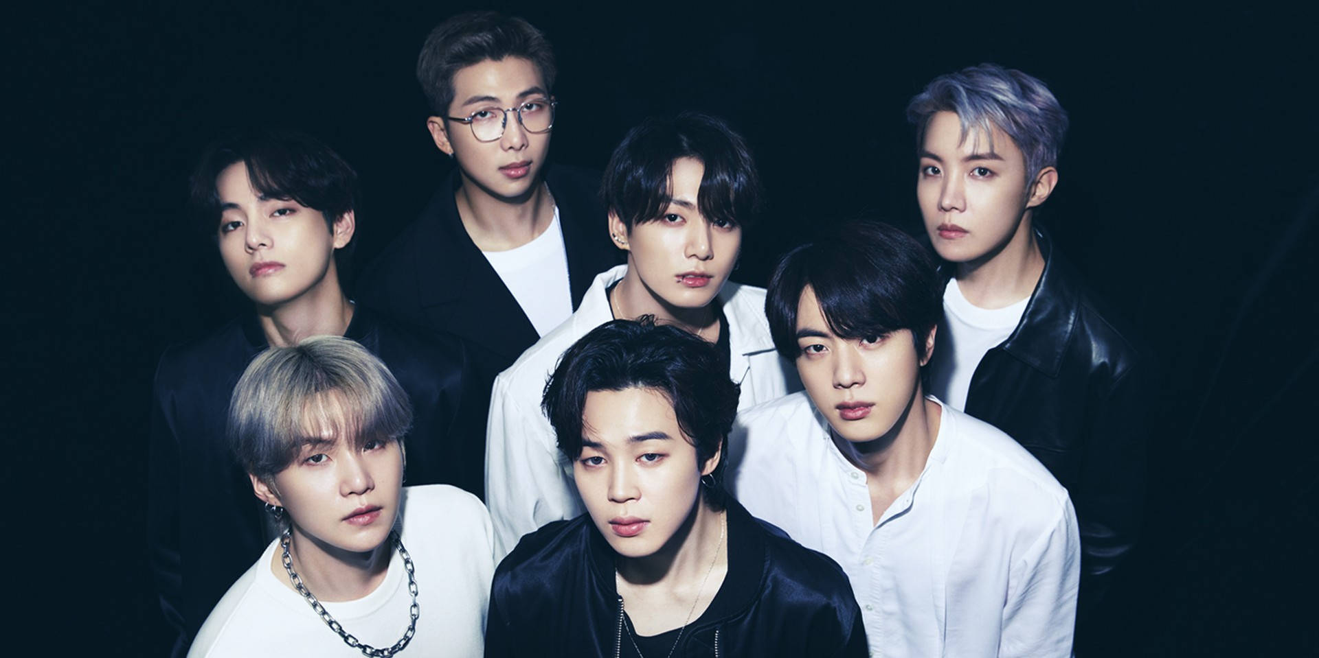 BTS Swart en Wit Werkskerm Agtergrond Muurpapier