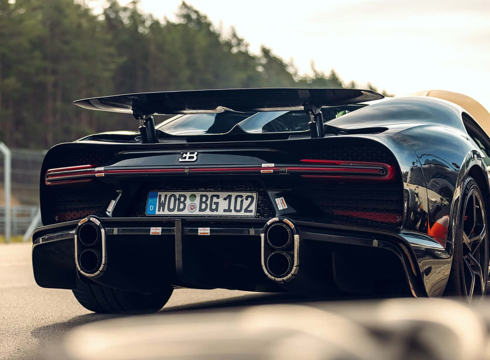 Bugatti Chiron – Krag en Elegansie in Een Muurpapier