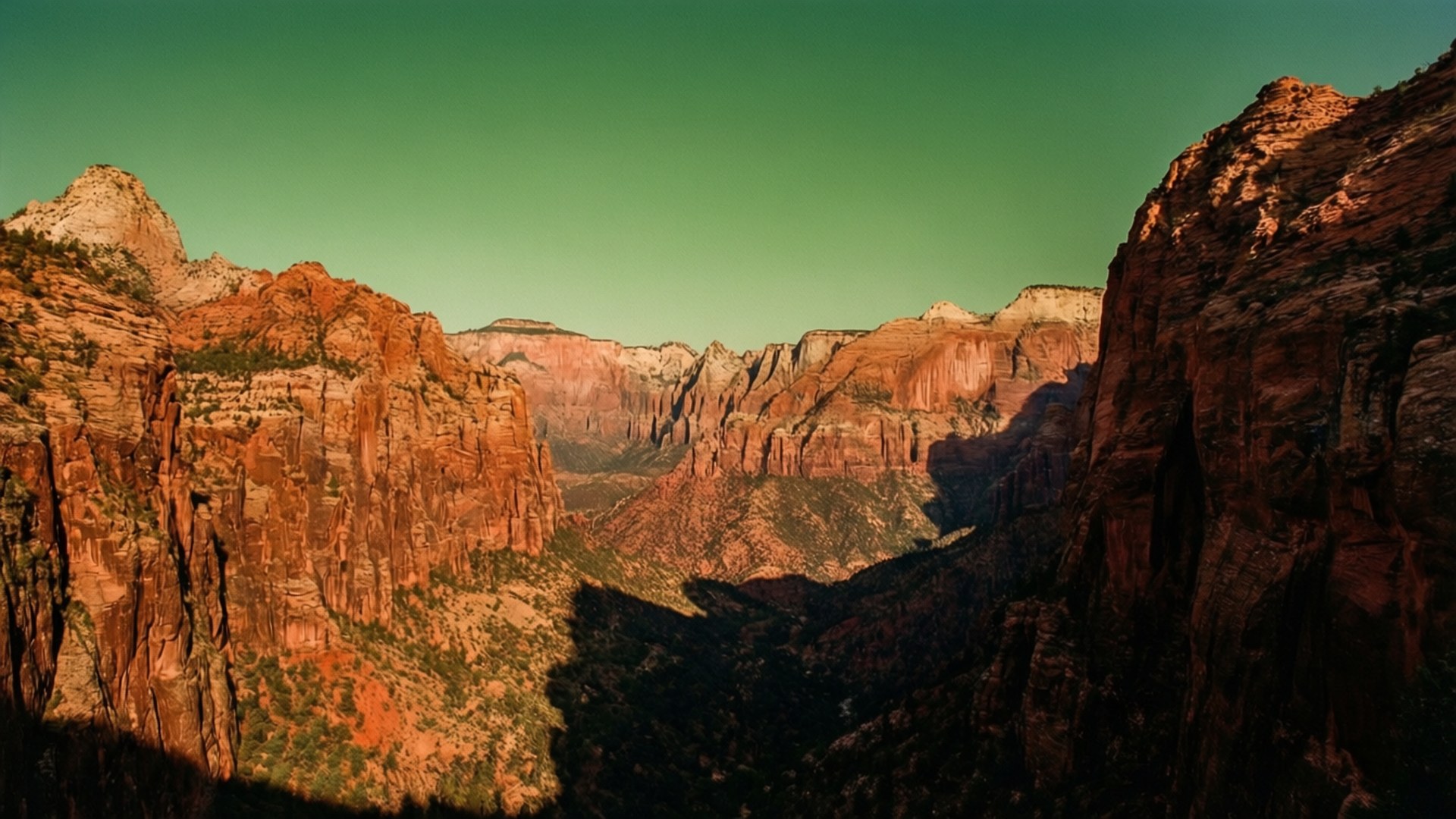 Canyon Groen Lug Muurpapier