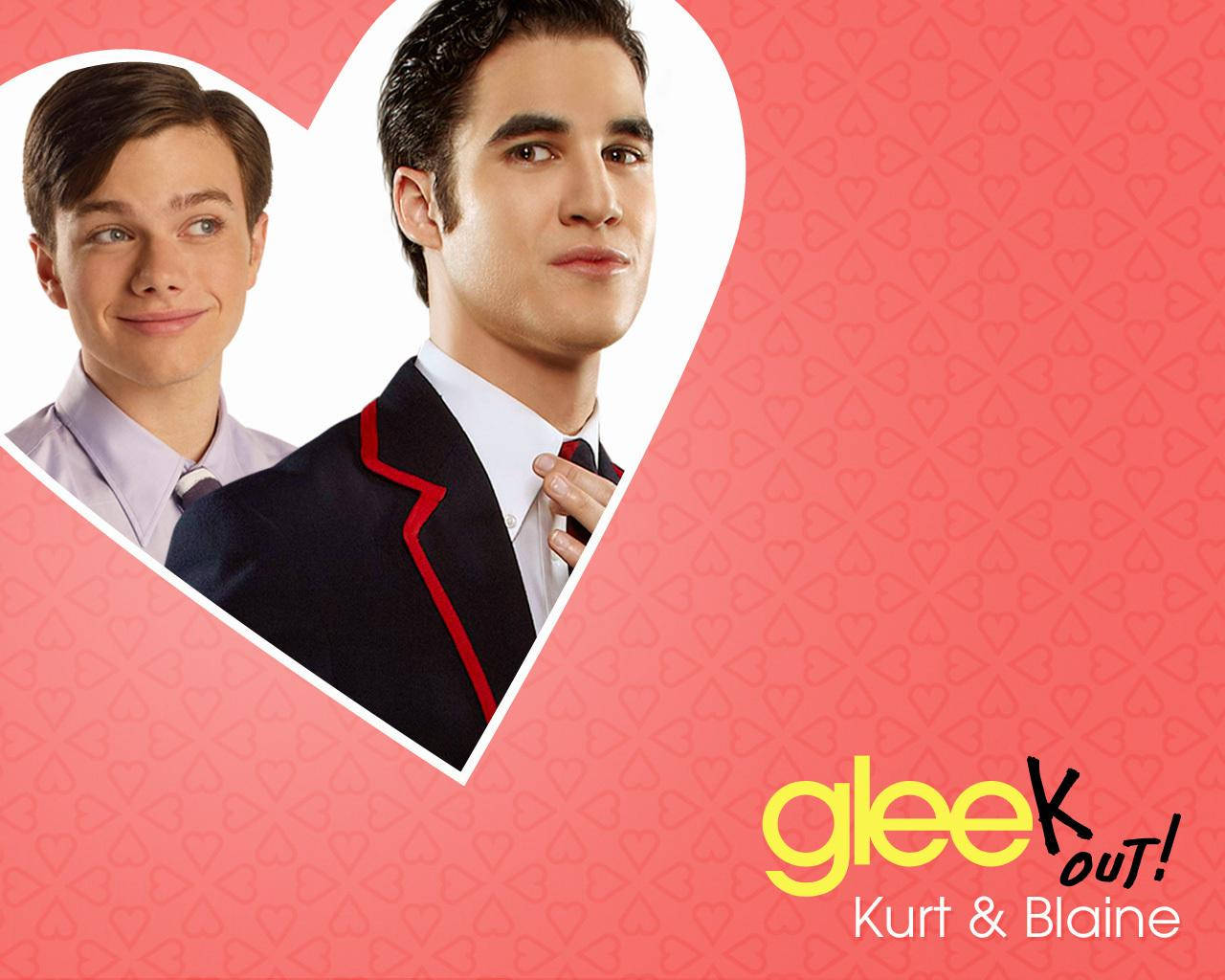 Chris Colfer as Kurt saam met Blaine Muurpapier