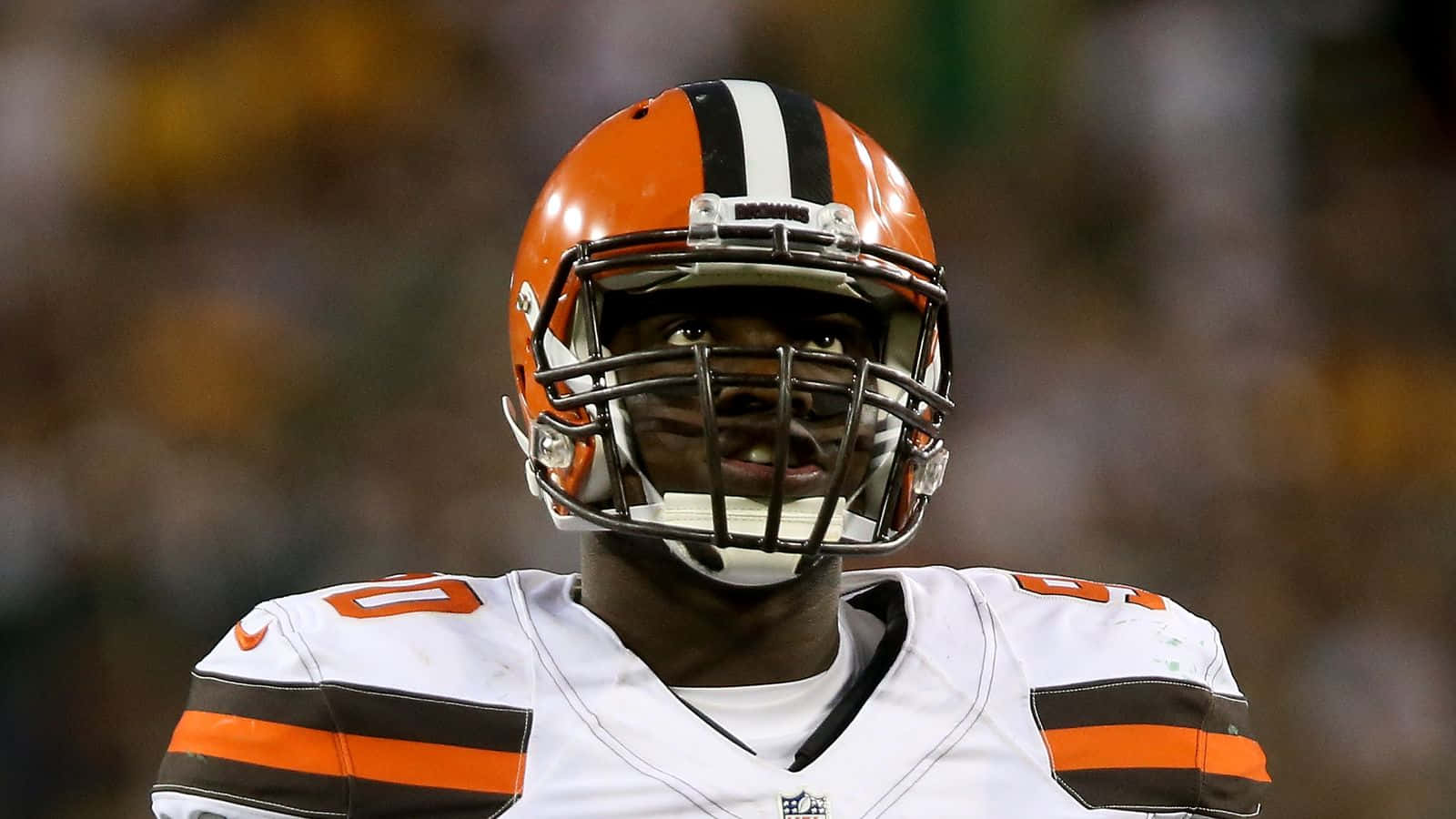 Cleveland Browns Emmanuel Ogbah Nabyfoto Muurpapier