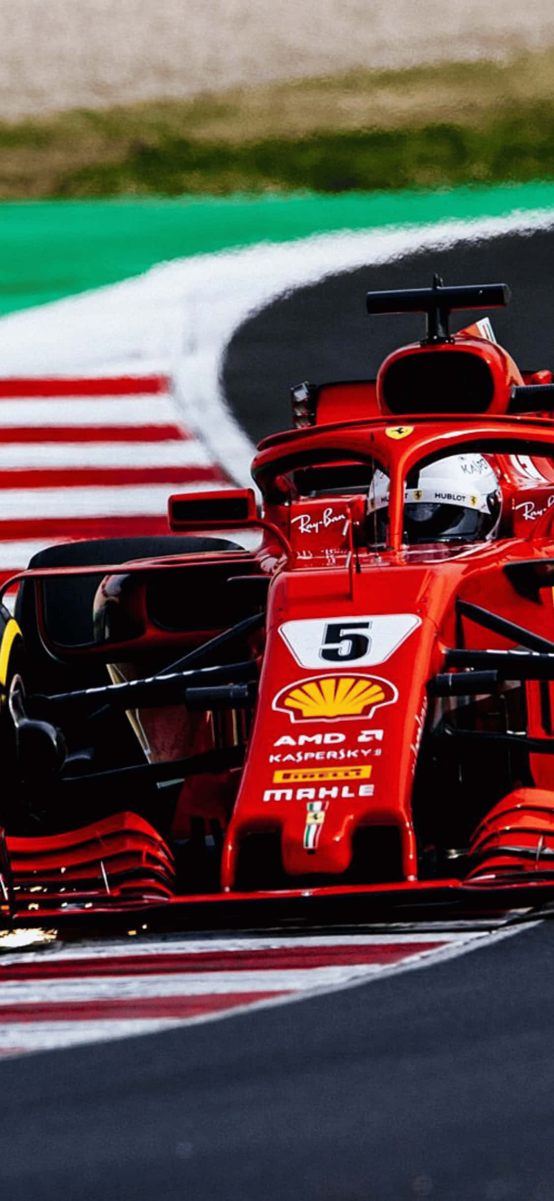 Die 2018 F1-renervaring in jou hand Muurpapier