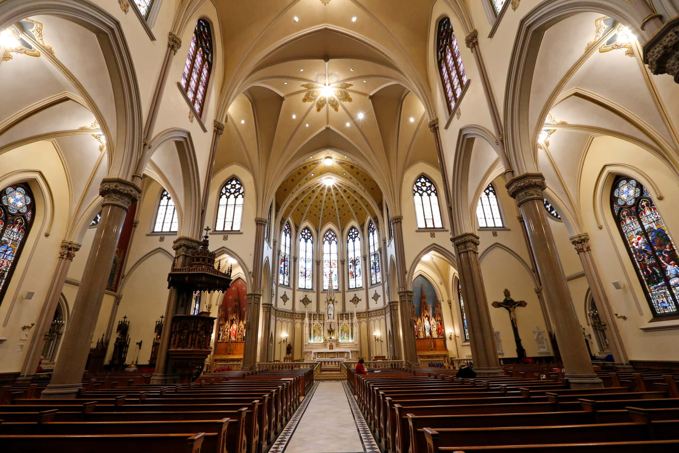 Die Antieke Prag van 'n Kerk in Spanje Muurpapier