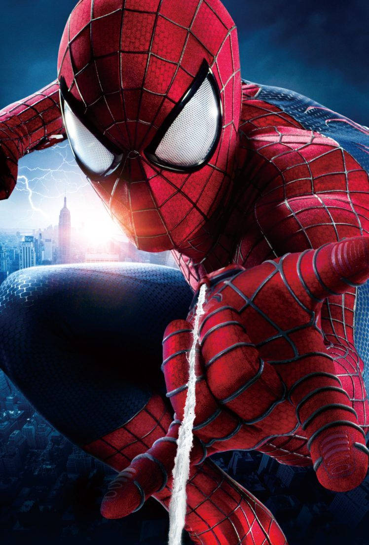 Spiderman marvel-superheld in aksie, wat sy spinnerak-tegniek gebruik.