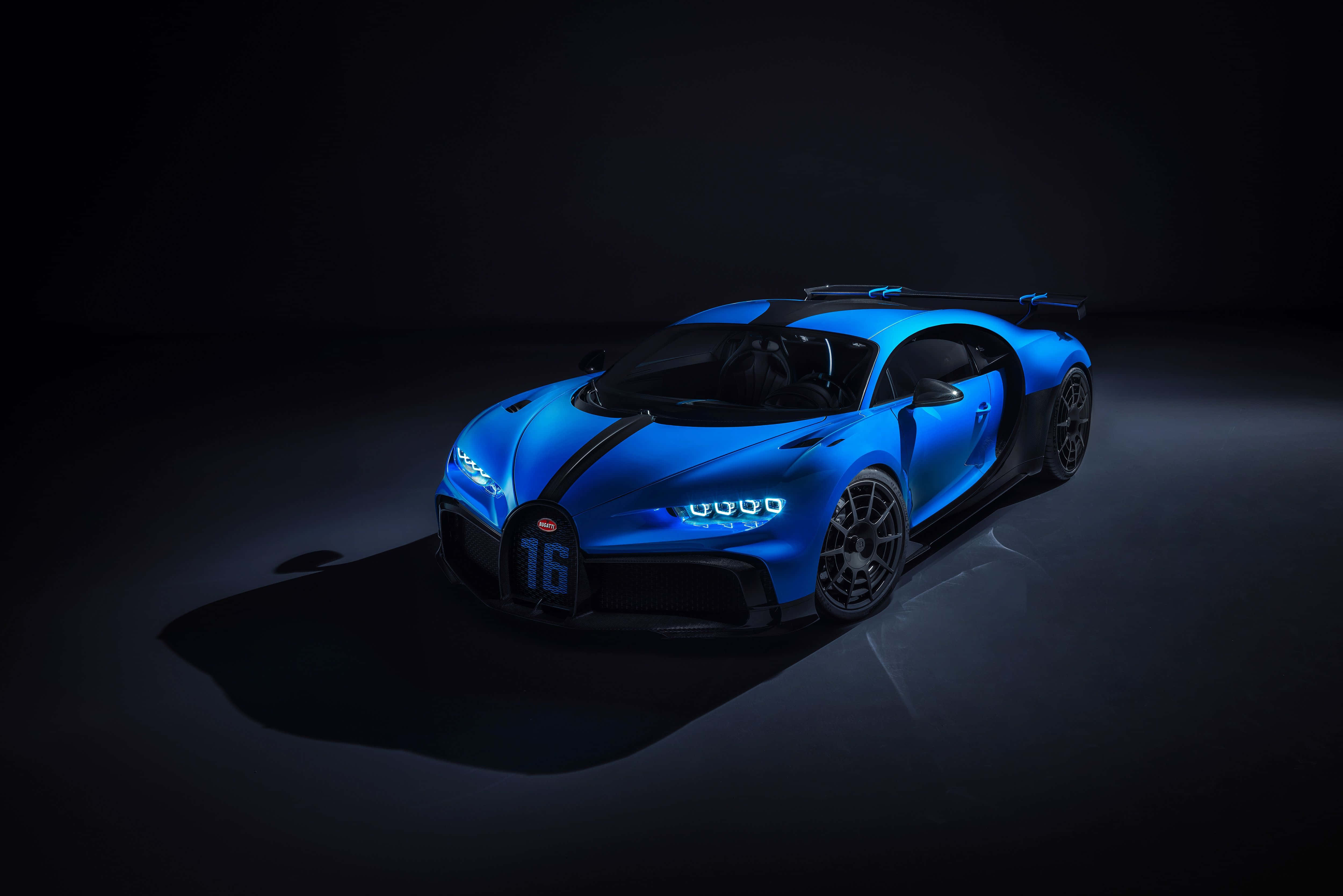 Die Luukse Elegansie van 'n Bugatti Muurpapier
