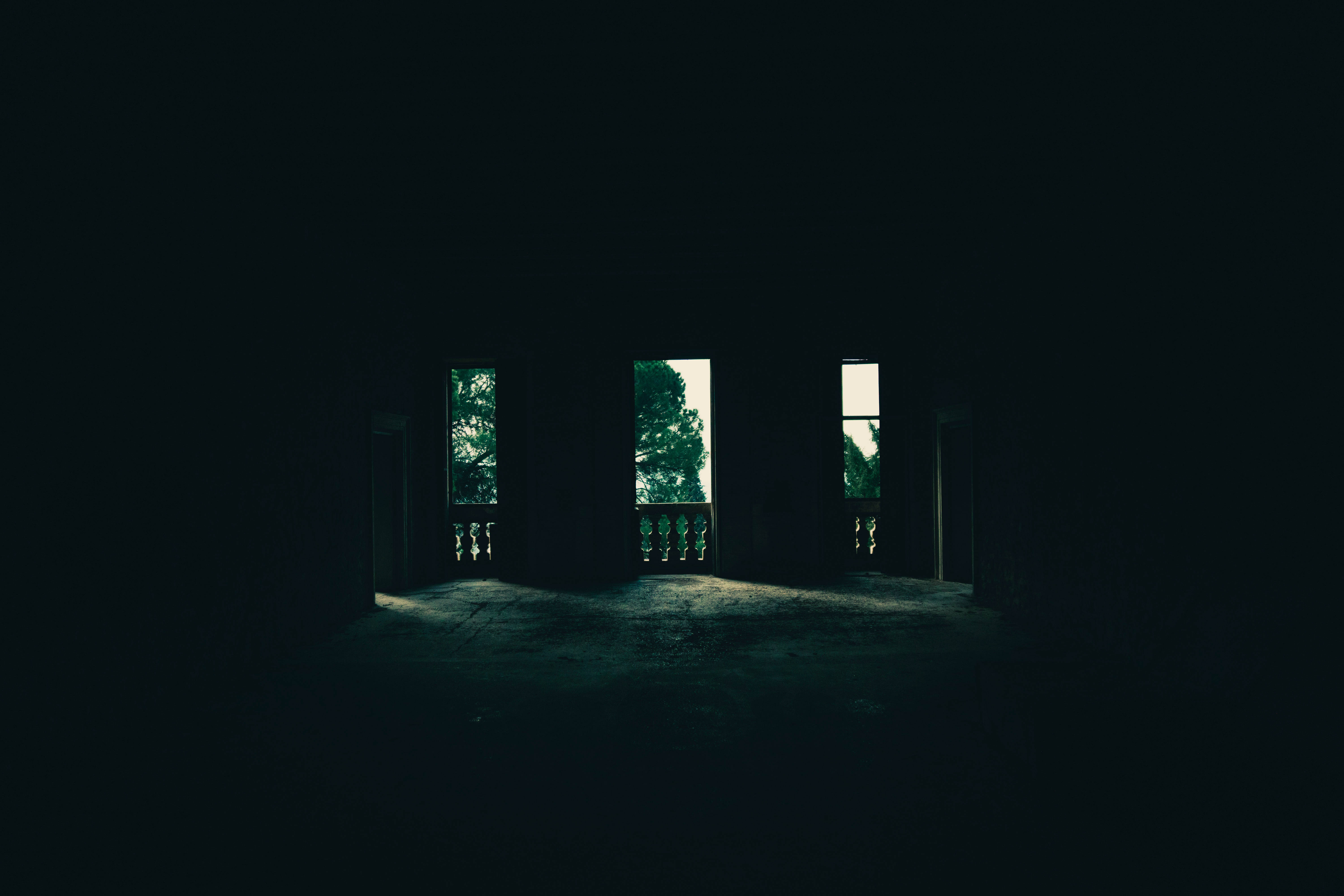 Die Spookagtige Dowwe Huis Muurpapier