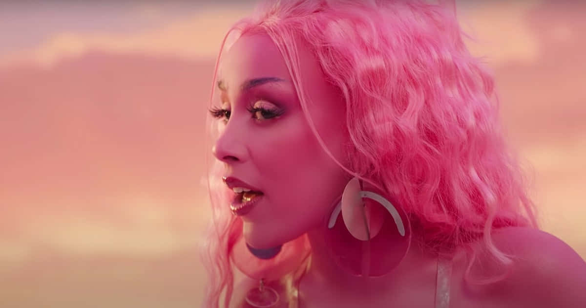 Doja Cat Verlig die Rooi Tapyt by die 2019 MusiCares Persoon van die Jaar Muurpapier