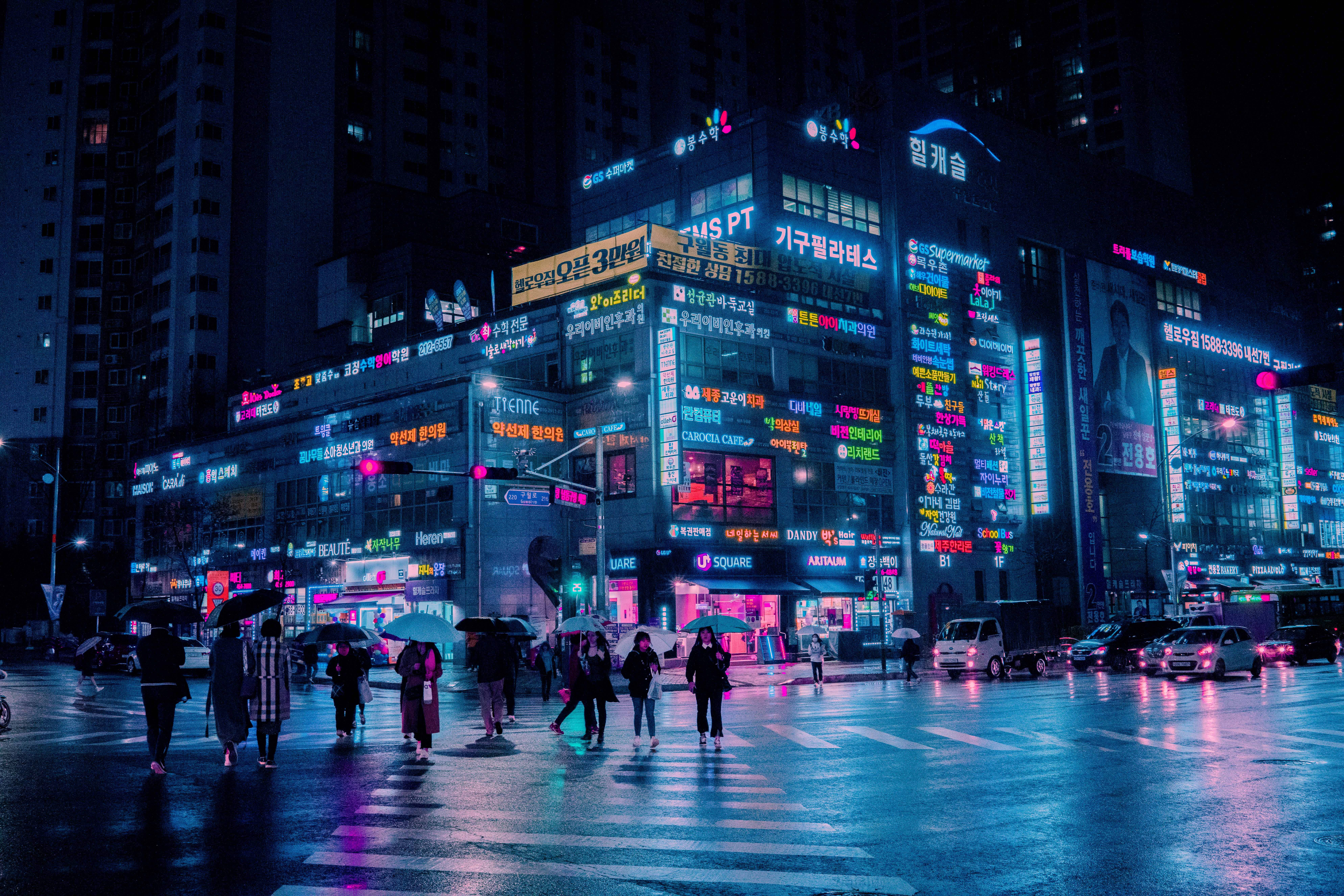 Donker Neonstad In Korea Muurpapier