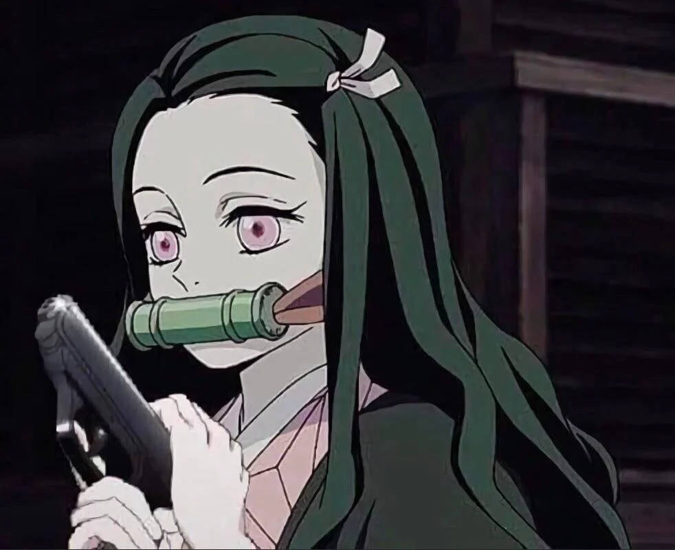 Duiwelmoordenaar Nezuko met Geweer Muurpapier