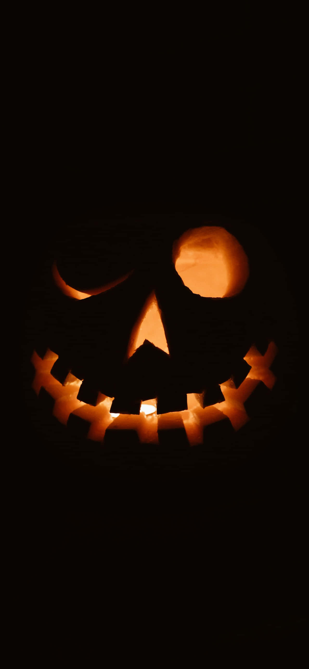Eenvoudige Donker iPhone Halloween-agtergrond Muurpapier