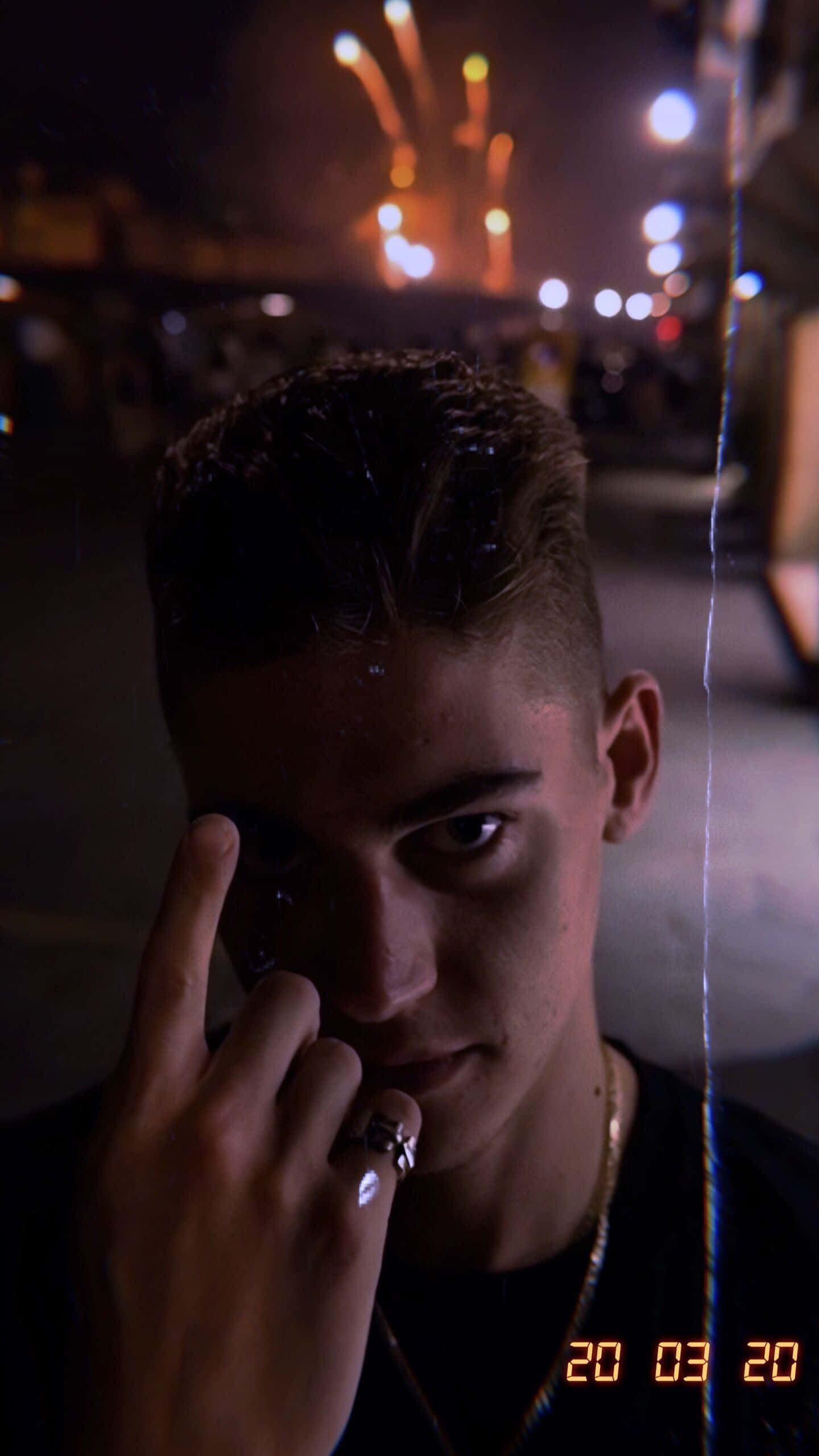 Enigmatiese blik van Hardin Scott Muurpapier