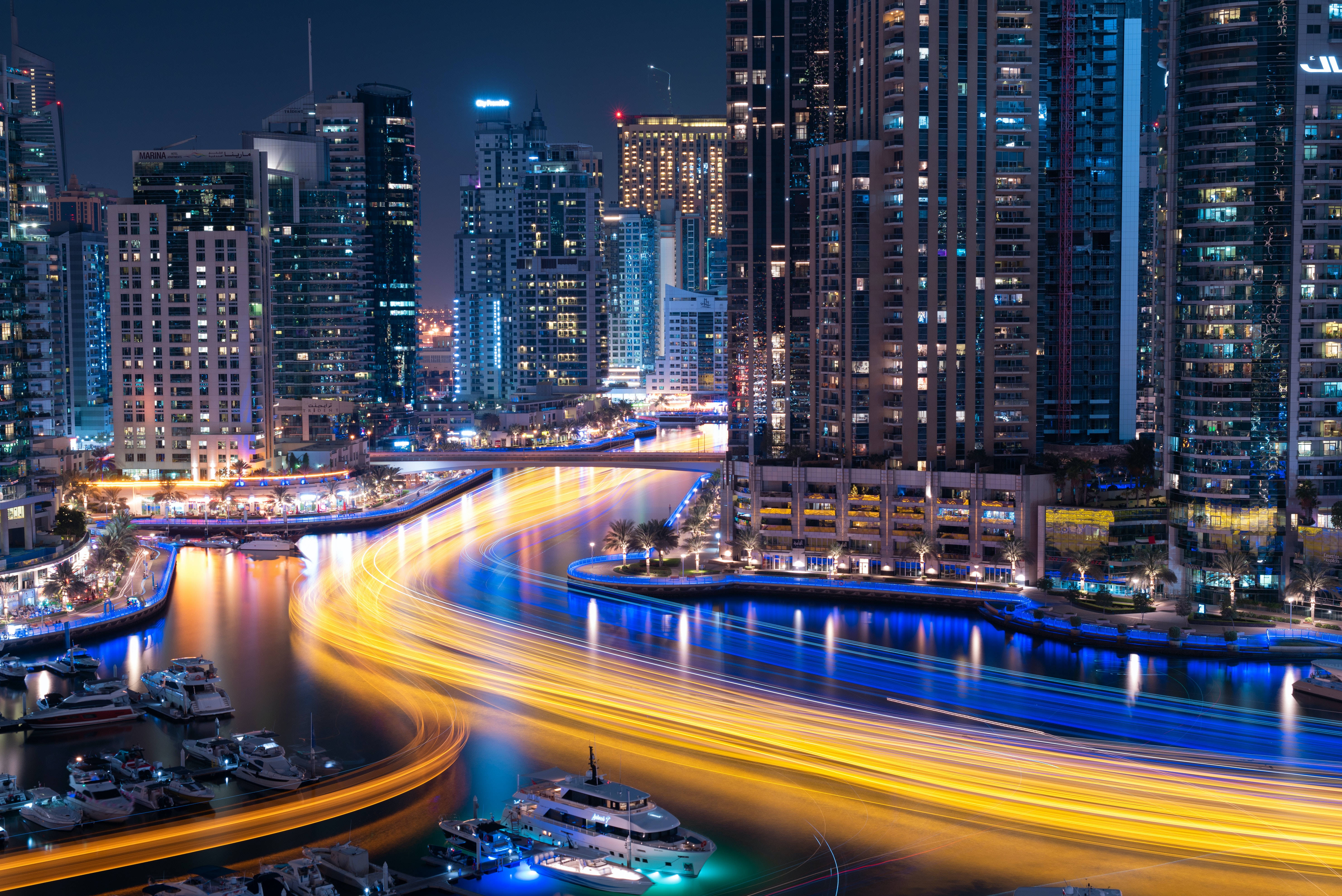 Estetiese lessenaar Dubai Marina Muurpapier