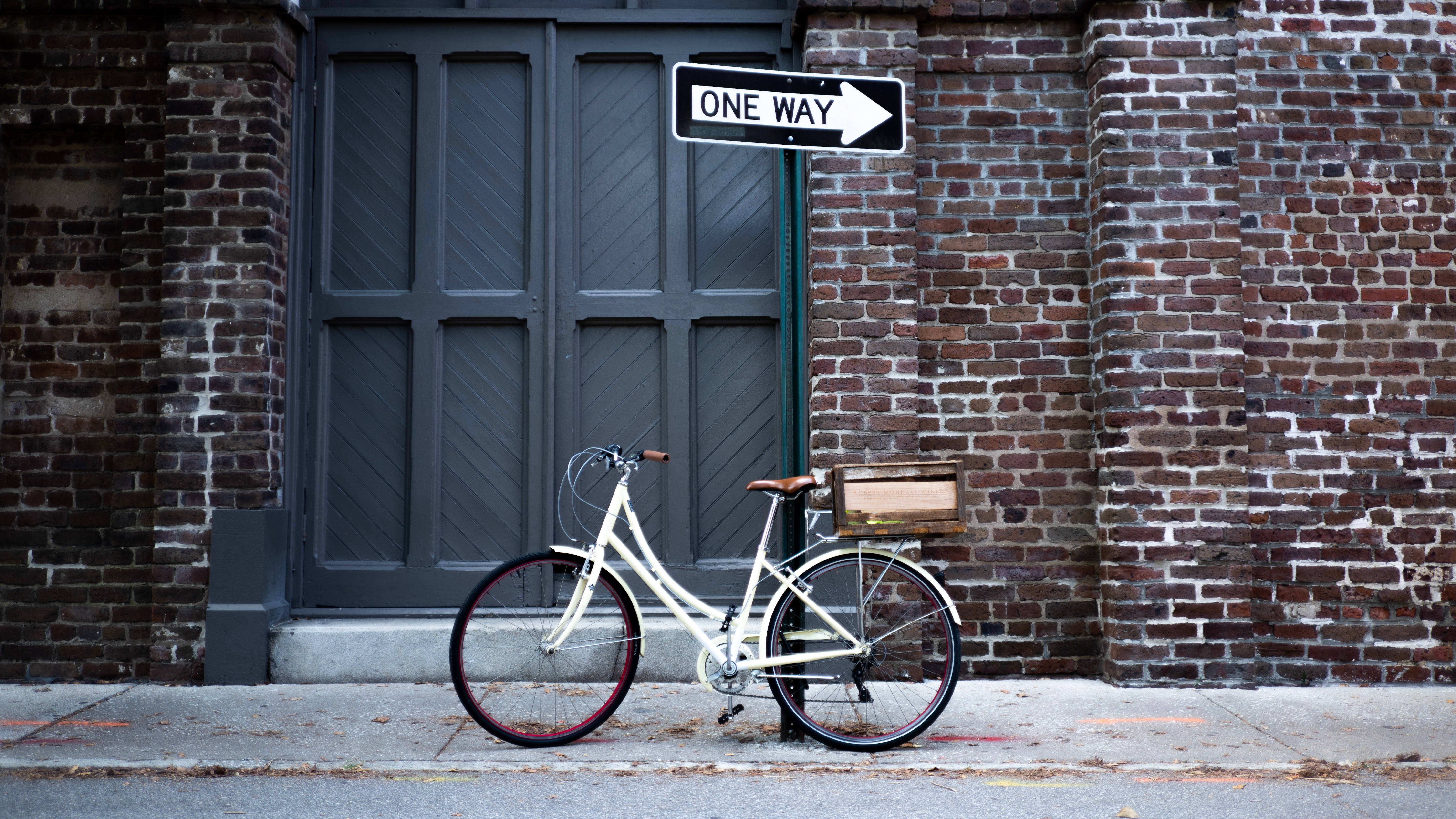 Fietsry op Ou Middestratte Muurpapier