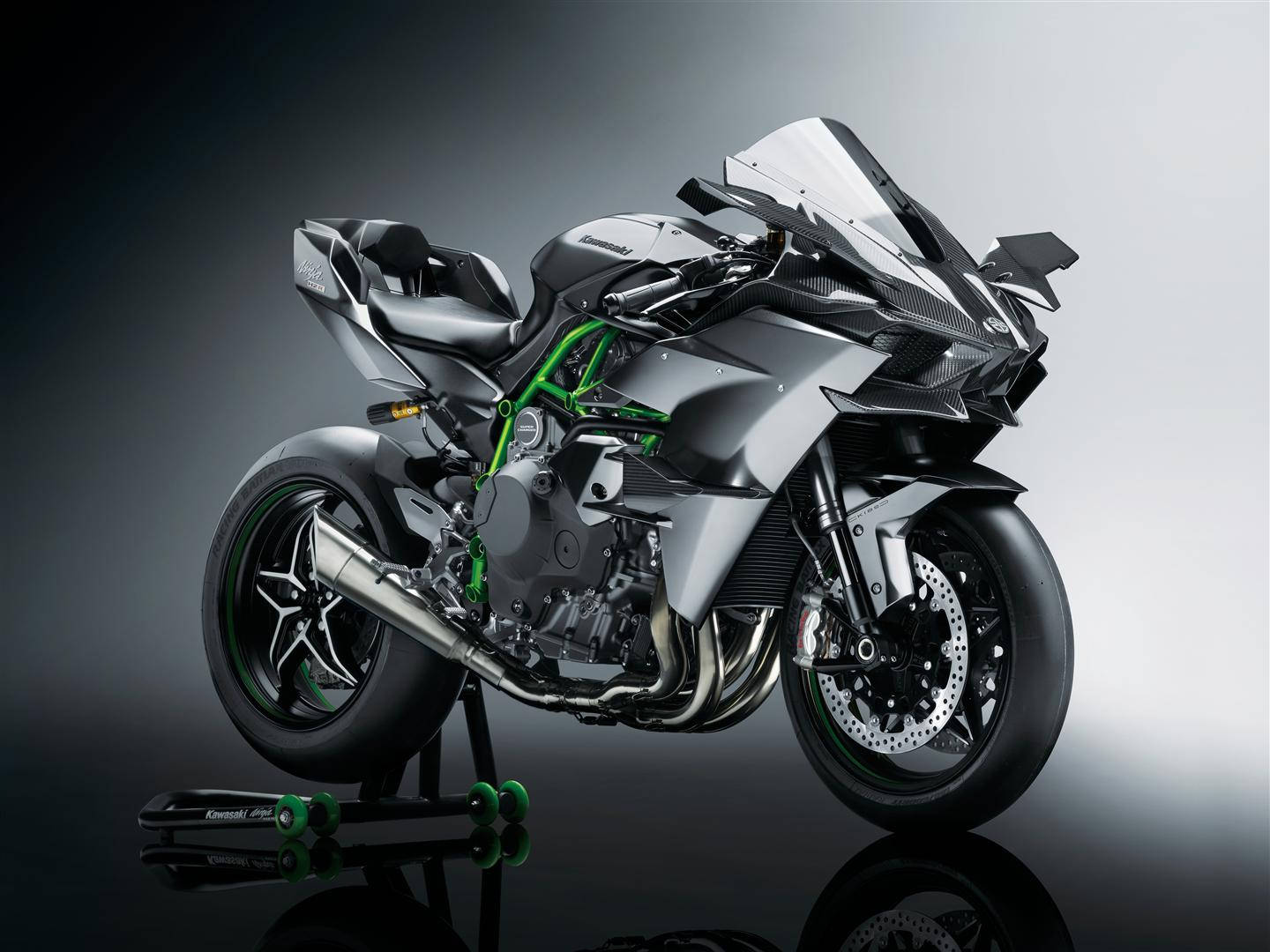 Futuristiese Swart Kawasaki H2r Muurpapier
