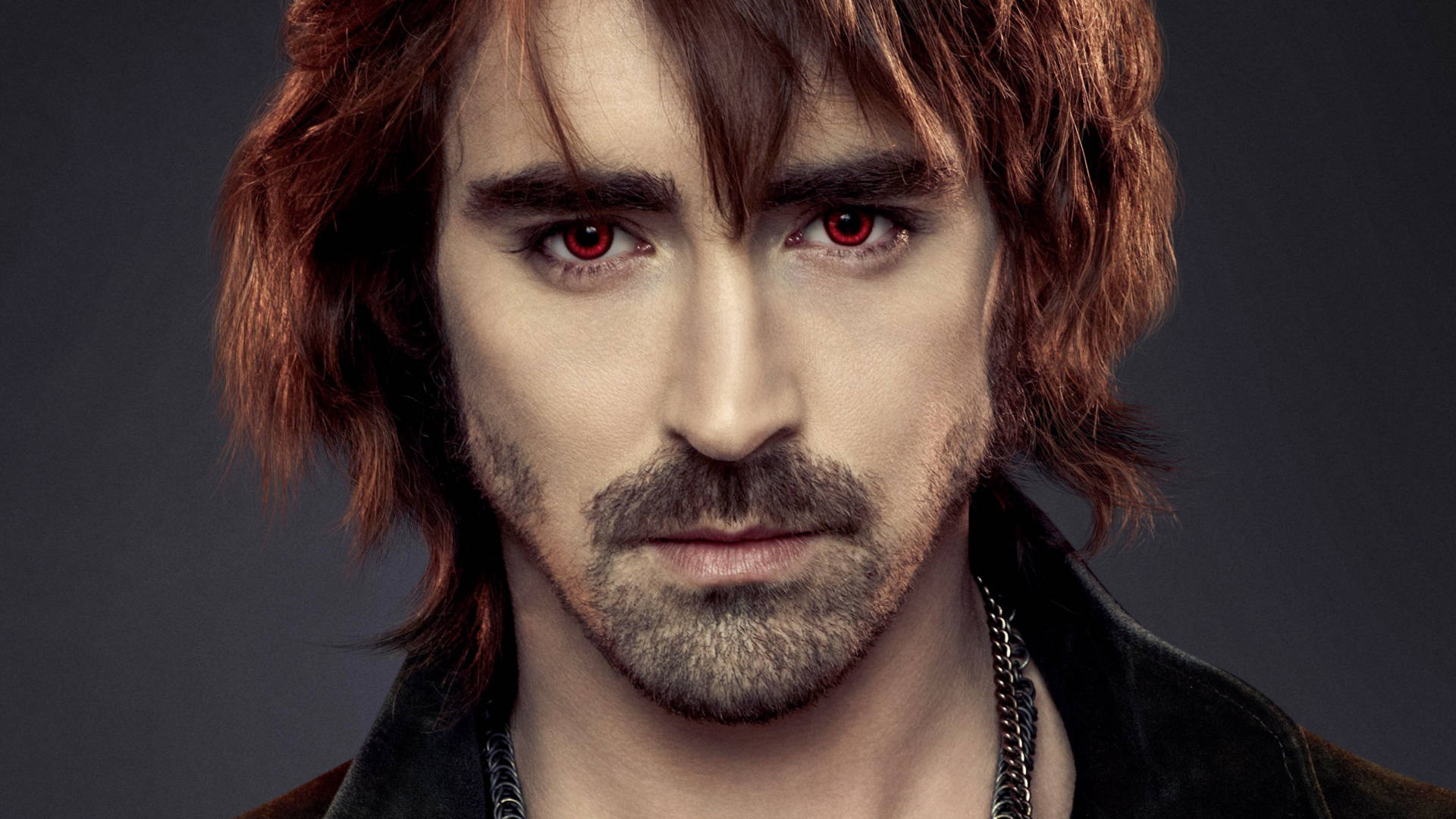 Garrett, die avontuurlike nomadiese vampier van Denali-geselskap in The Twilight Saga Muurpapier