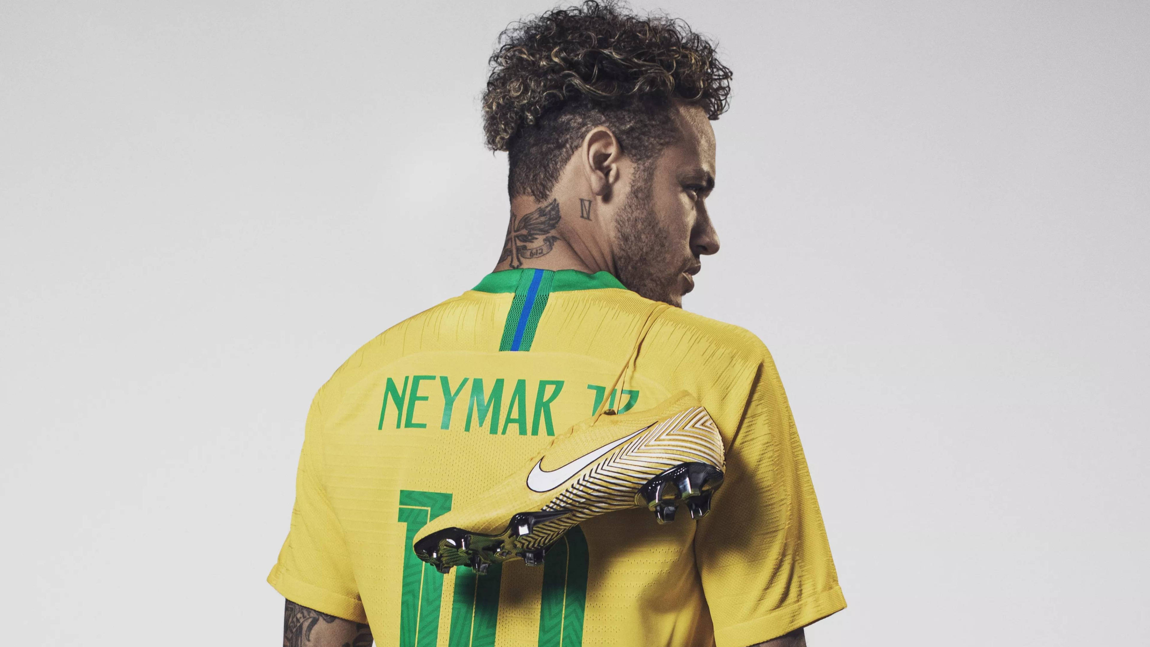 Geel Nike-skoen Neymar 4K Muurpapier