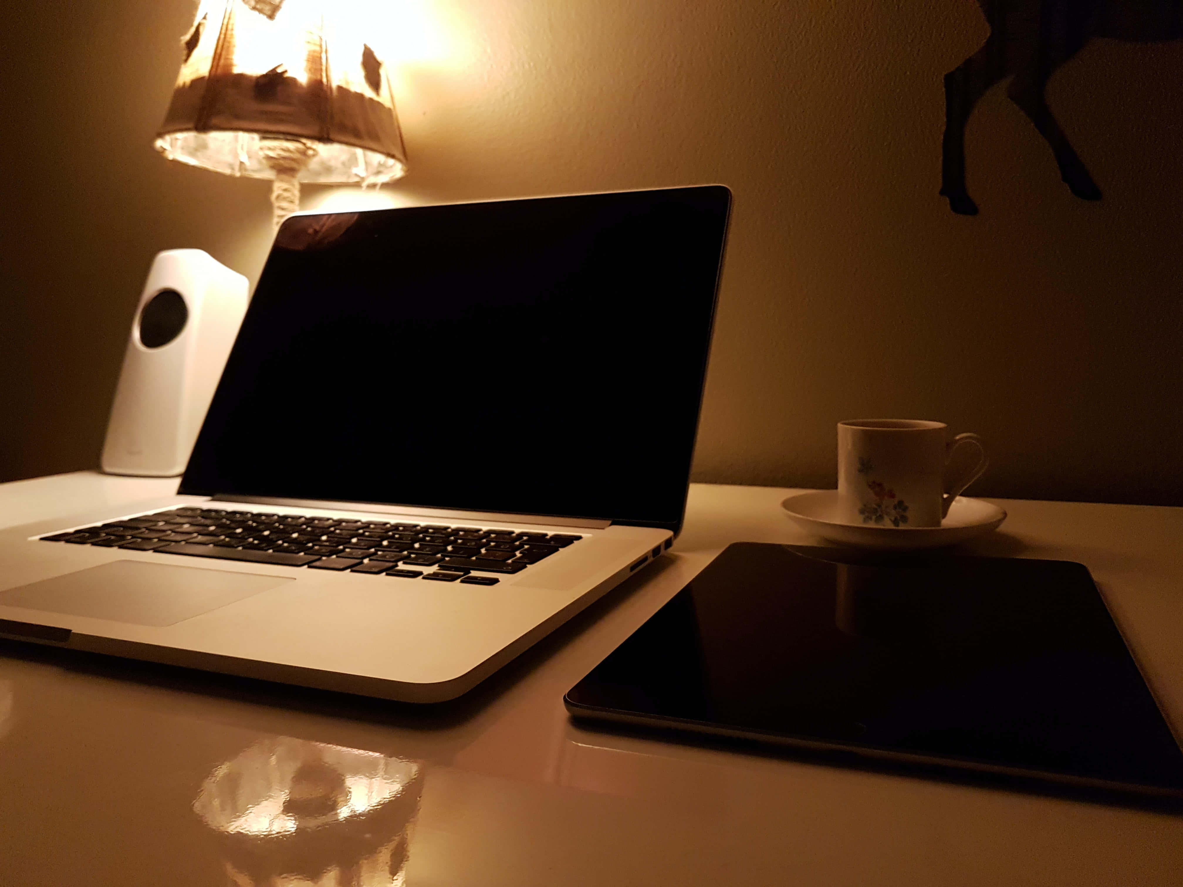 Geniet die skoonheid van hierdie Estetiese Macbook Muurpapier