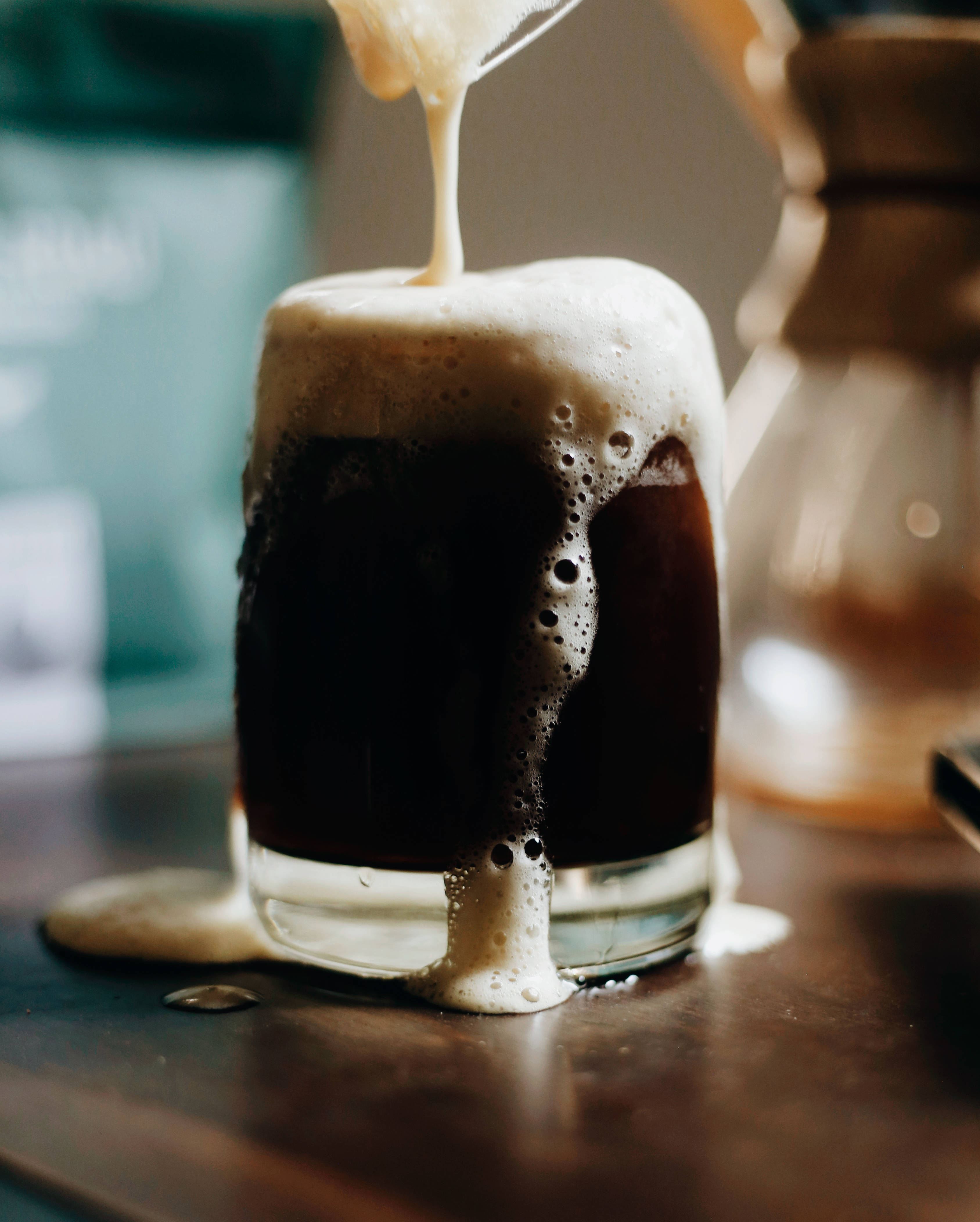 Geniet 'n Vars Stout Bier Muurpapier