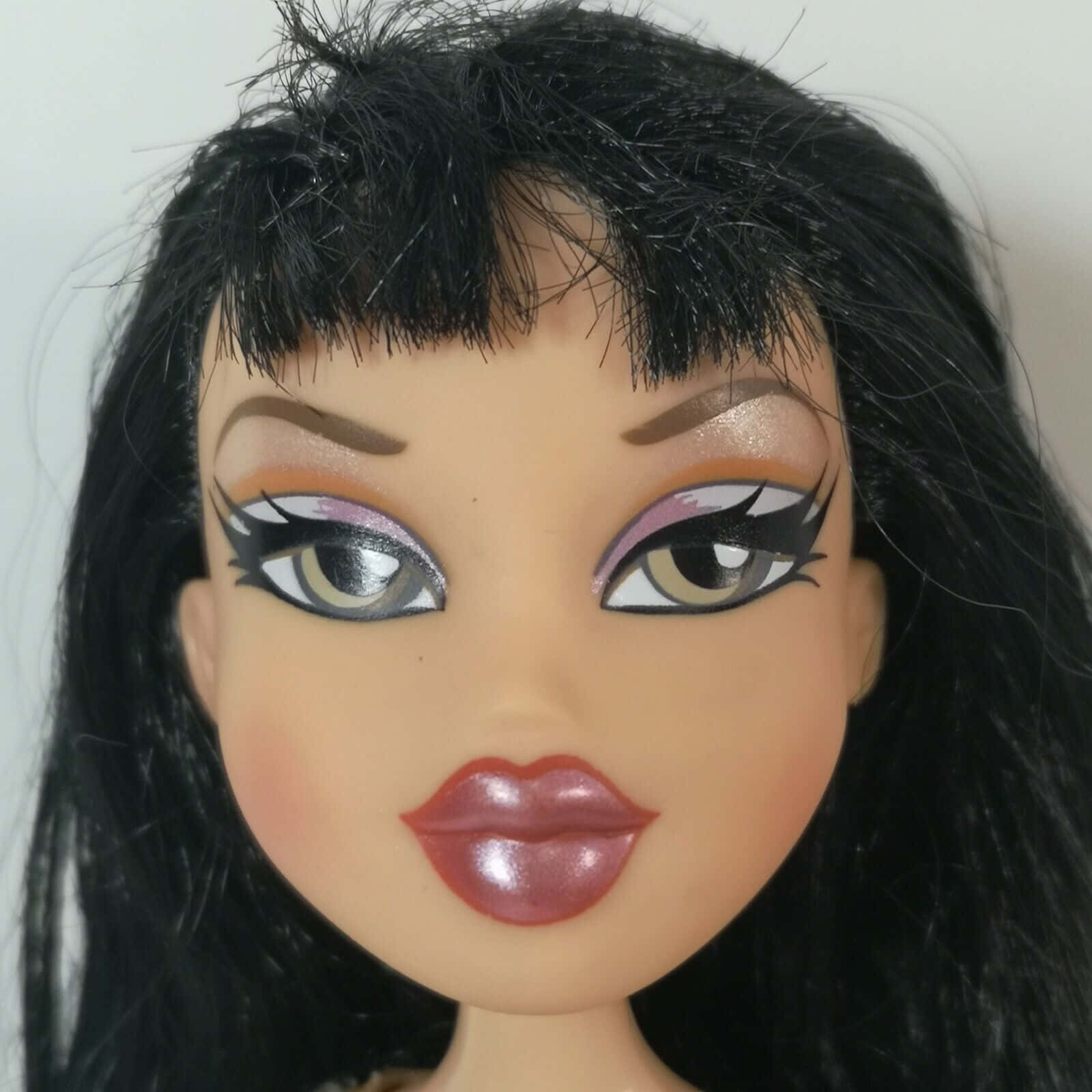 Geniet pret met jou vriende terwyl jy jou persoonlike styl met Bratz-estetiek wys! Muurpapier