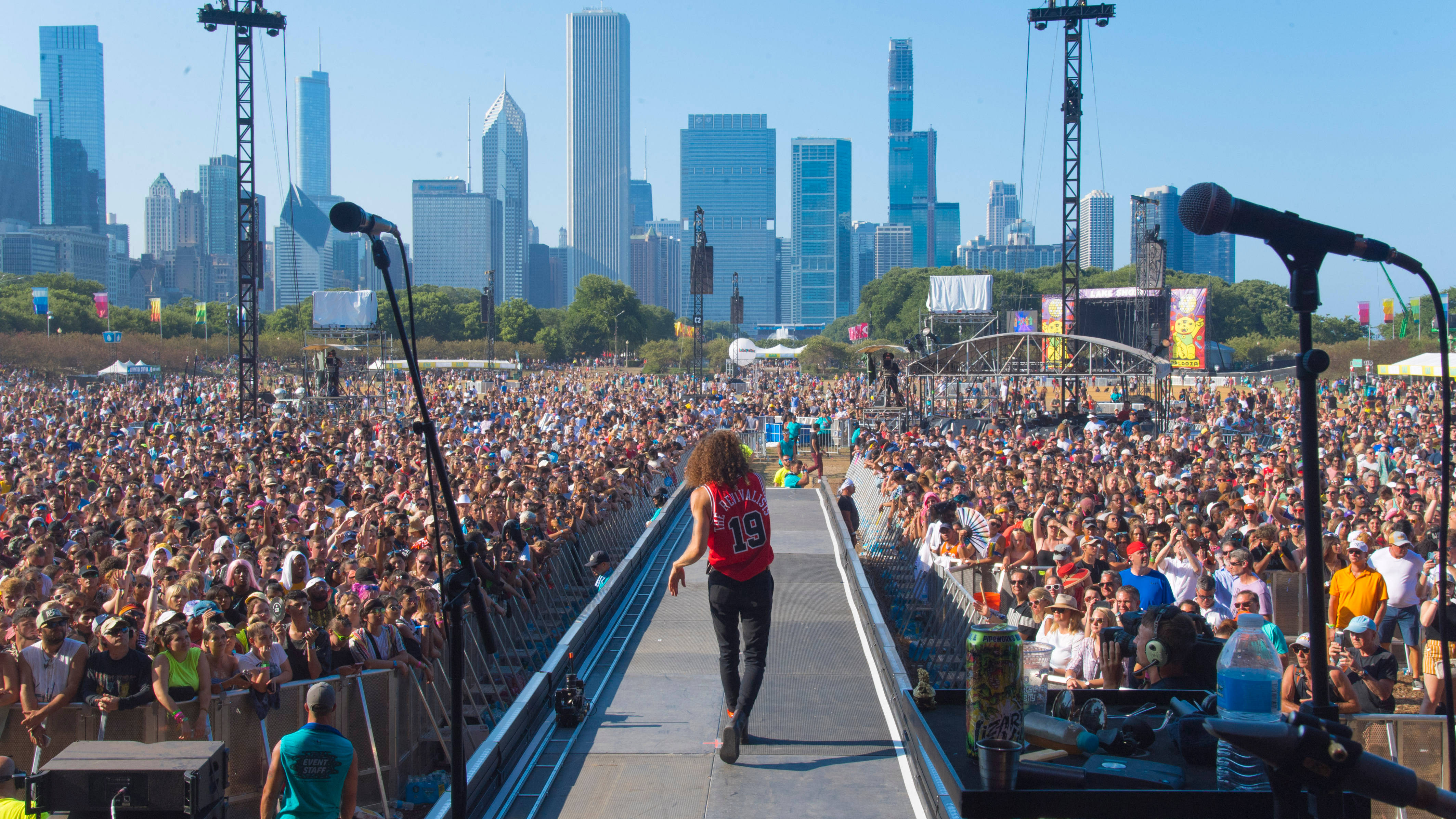 Geniet van die sonnige somerdag by Lollapalooza Chicago! Muurpapier
