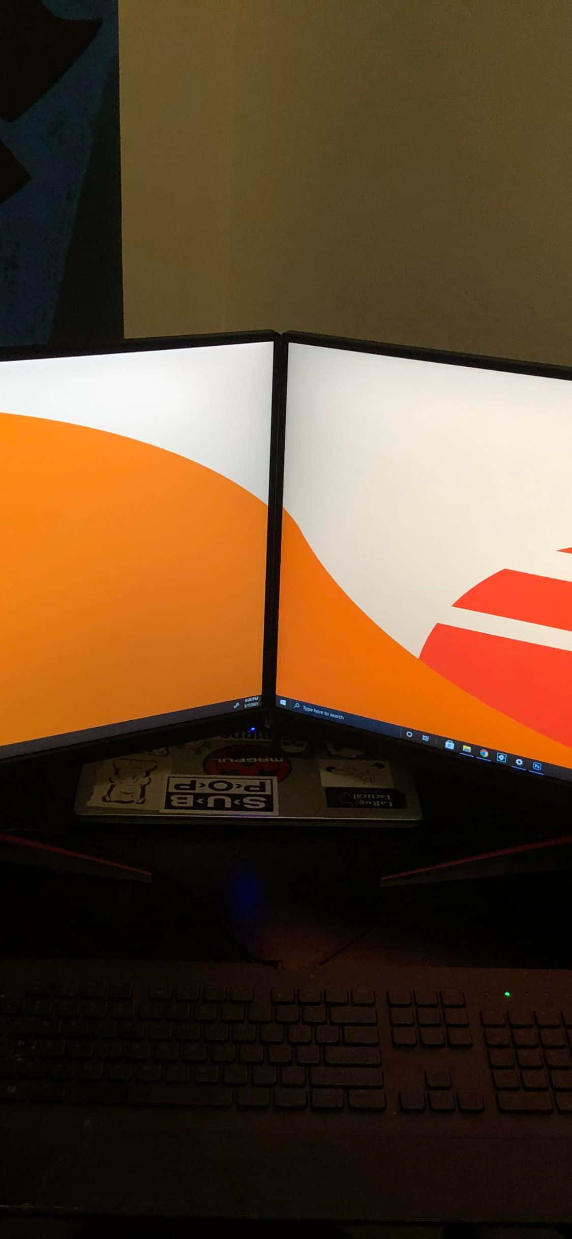 Gradeer jou werkstasie op met die moderne en intuïtiewe iPhone Xs Monitor Muurpapier