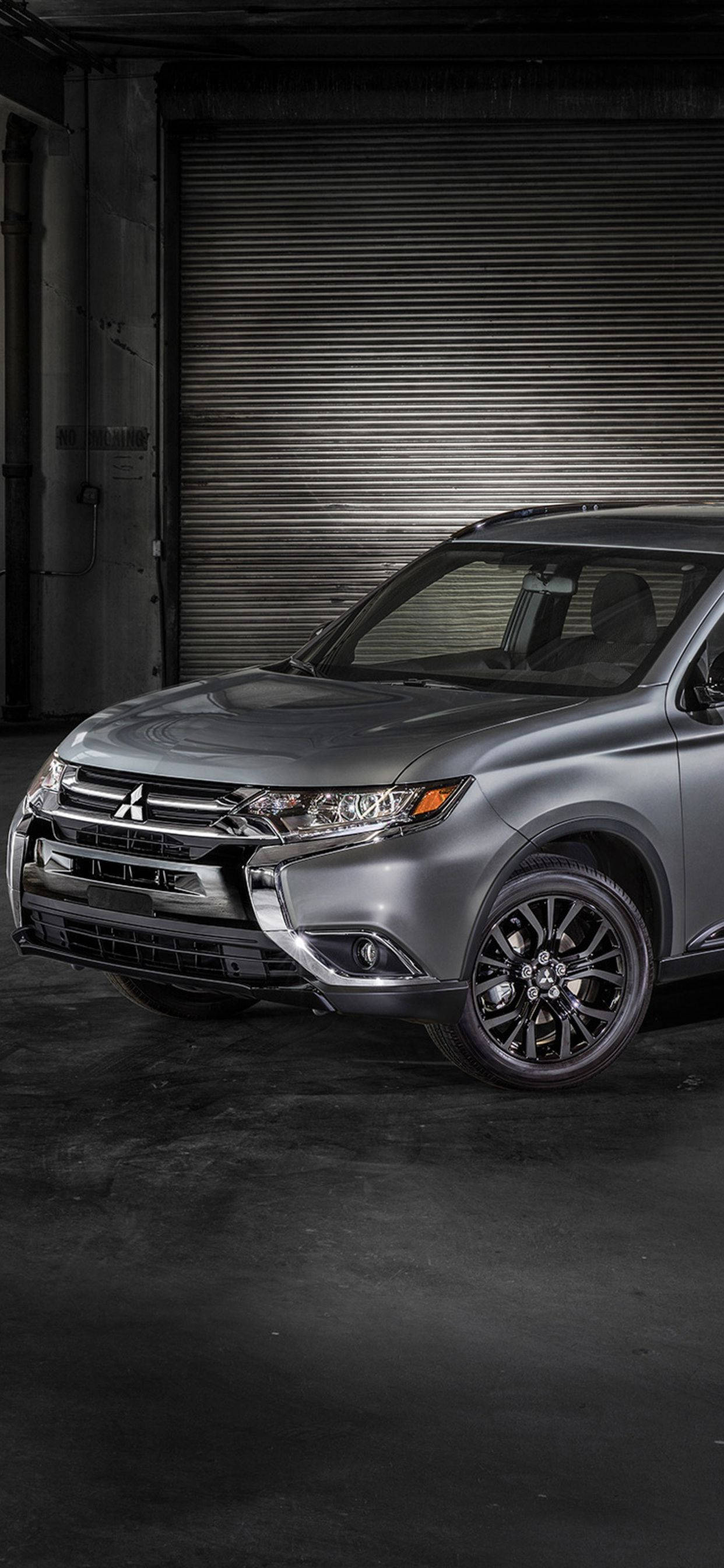 Grys Mitsubishi Outlander Muurpapier